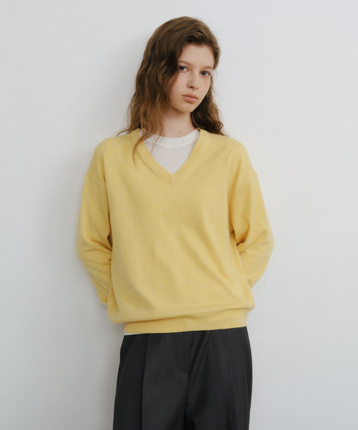유라고(URAGO) Washable V-neck knit