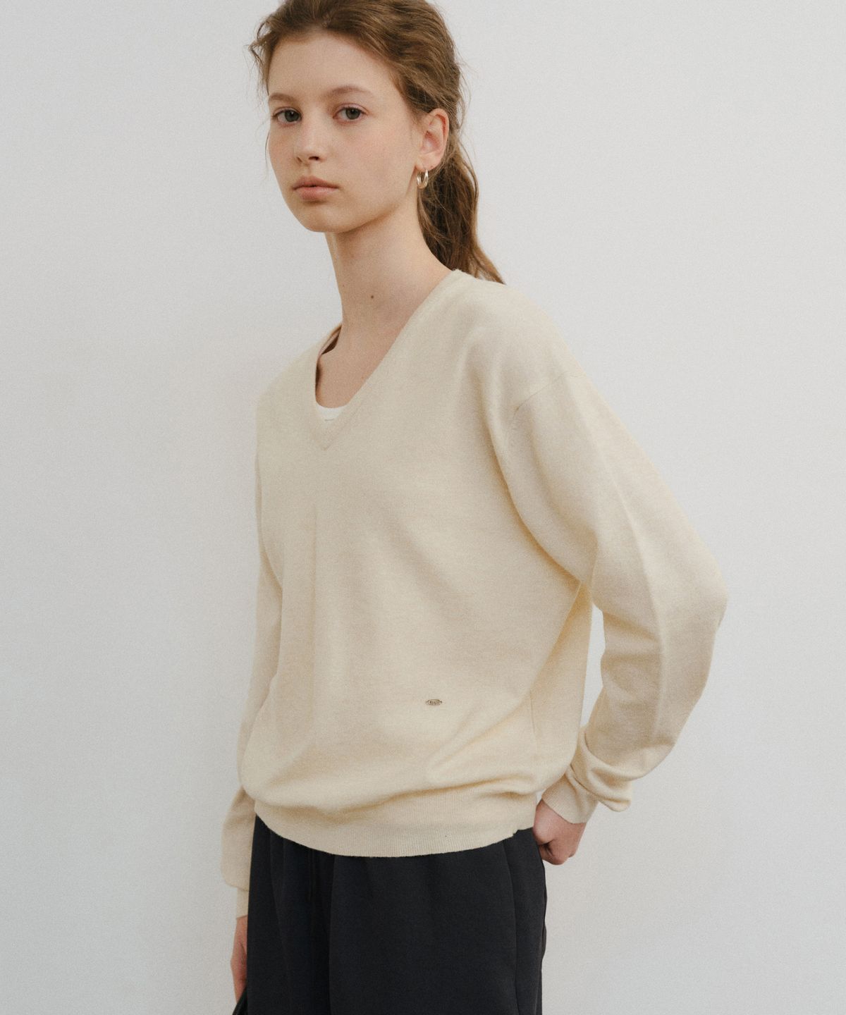 유라고(URAGO) Washable V-neck knit
