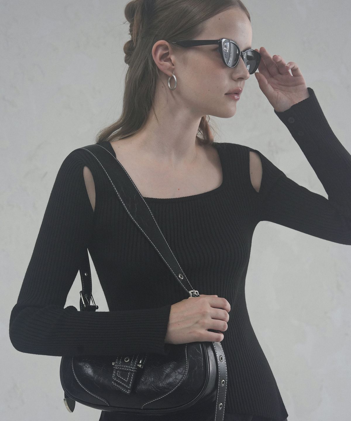 어반드레스(AVANDRESS) Hilda Shoulder-hole Knit - 4COL