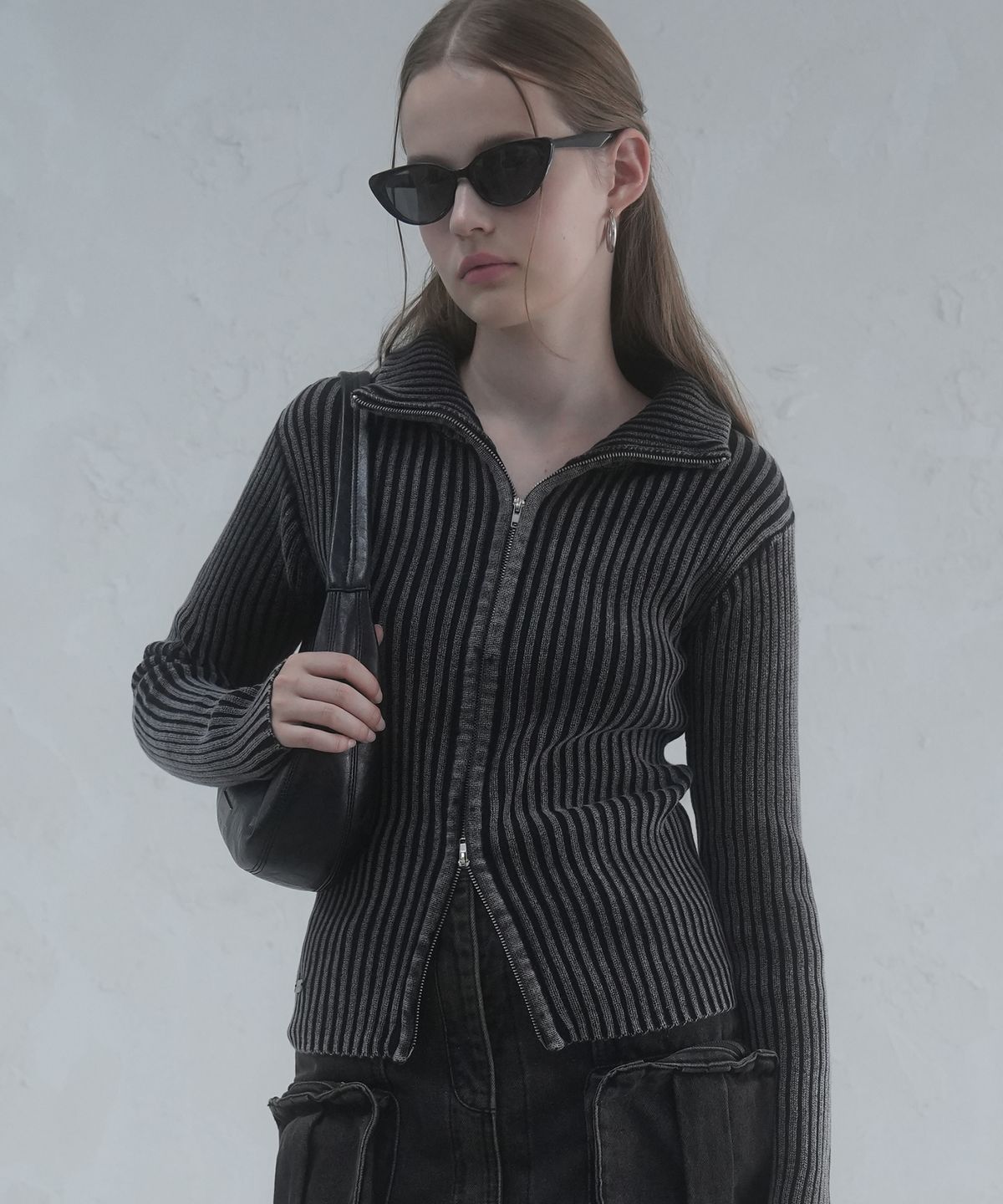 어반드레스(AVANDRESS) Zelda High-neck Knit Zip-up - 3COL