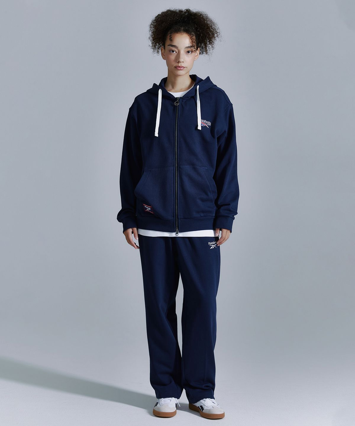 리복(REEBOK) 벡터 후드집업 - 네이비