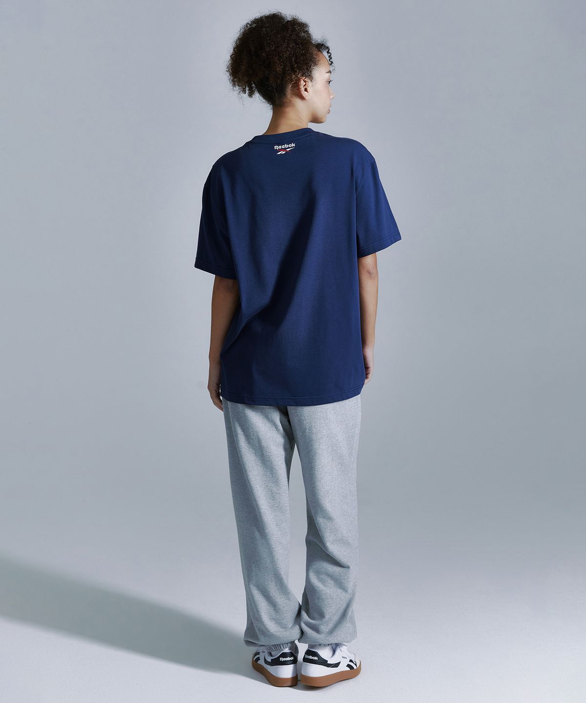 리복(REEBOK) 루즈핏 스웨트 조거 팬츠 - 그레이