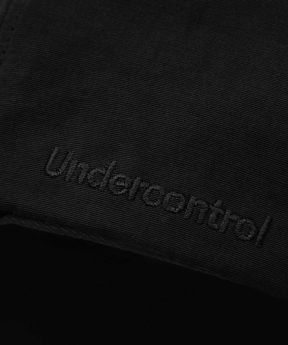 언더컨트롤(UNDERCONTROL) 가을 겨울 5패널 클래식 트러커 빅사이즈 남녀공용 볼캡 UC / 5P / WING CAP / BK