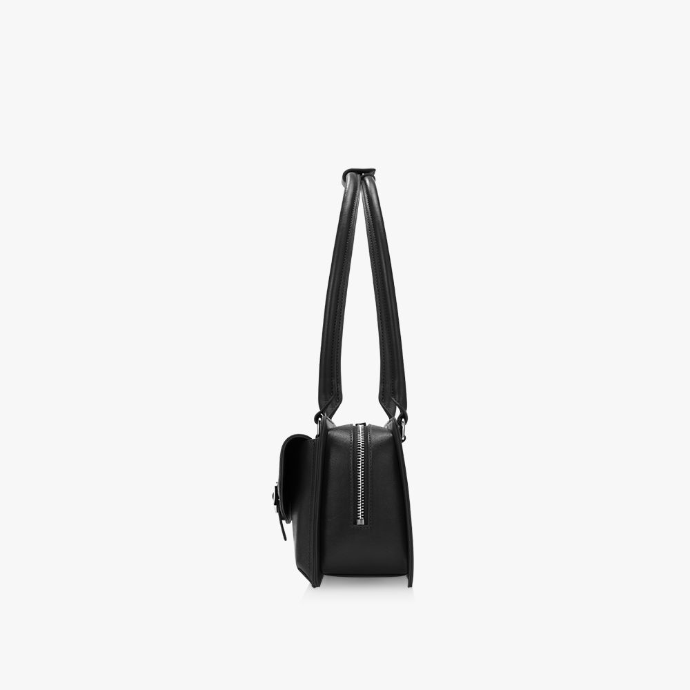 MUSINSA公式 | FINDKAPOOR Domo Shoulder Bag 32 - Black
