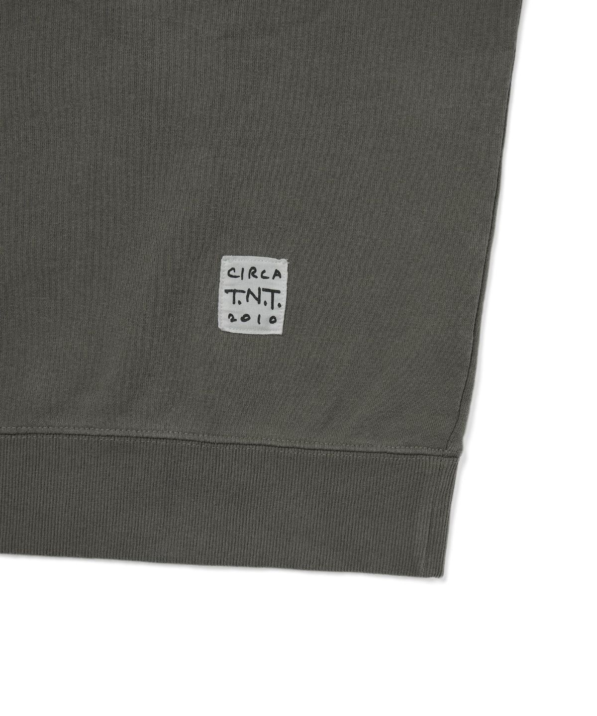 디스이즈네버댓(THISISNEVERTHAT) TNT Faded Crewneck Dark Mocha