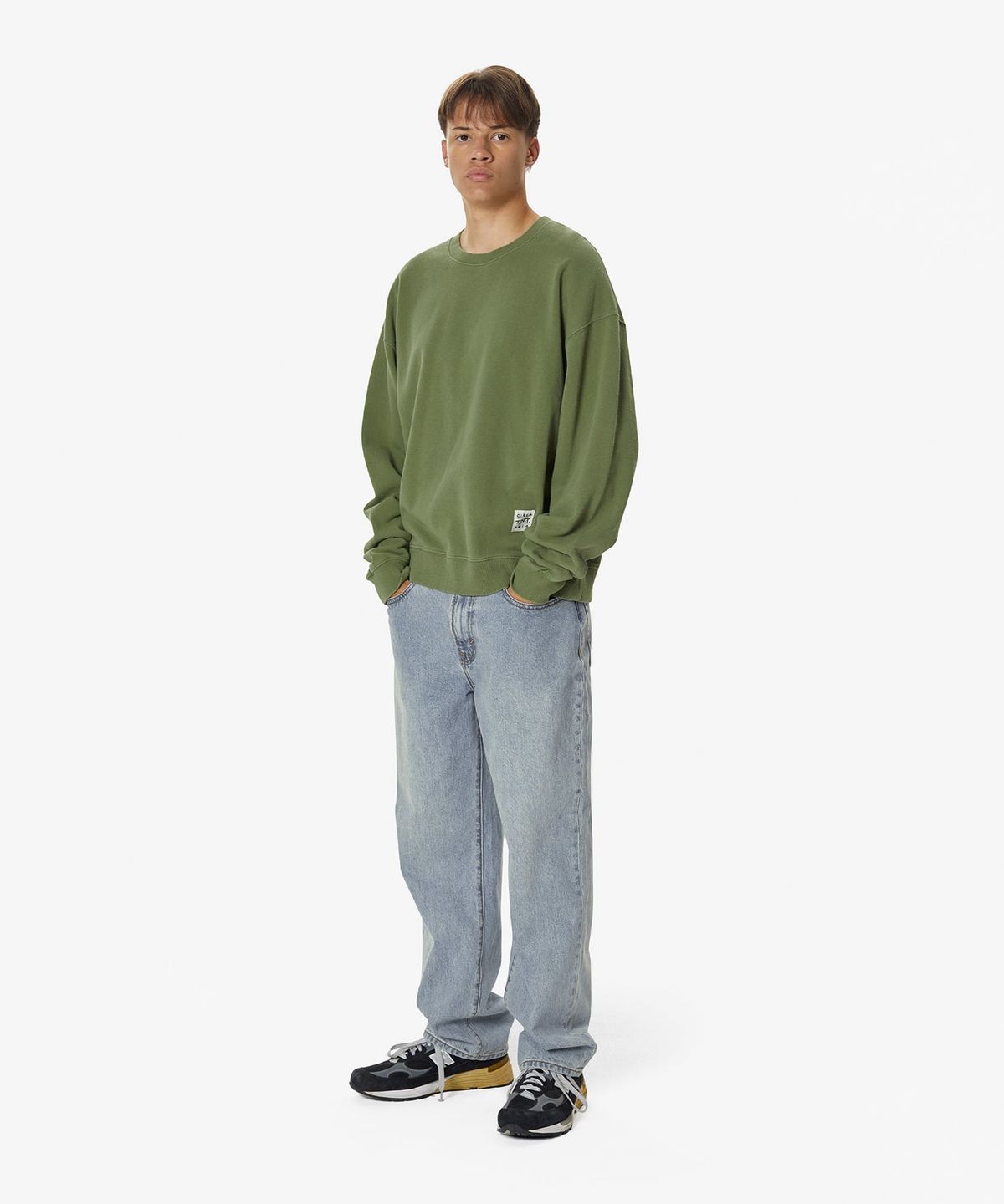 디스이즈네버댓(THISISNEVERTHAT) TNT Faded Crewneck Moss Green