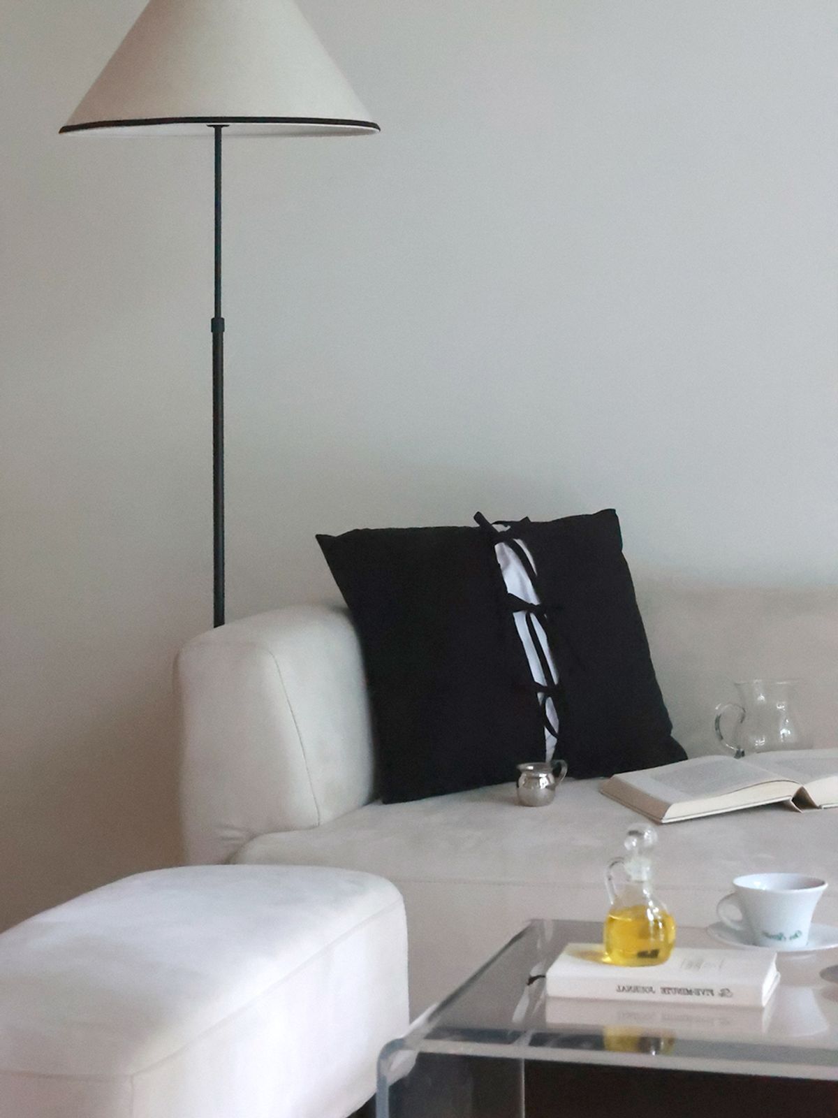 메종드룸룸(MAISON DE ROOMROOM) 티케 쿠션커버 2colors