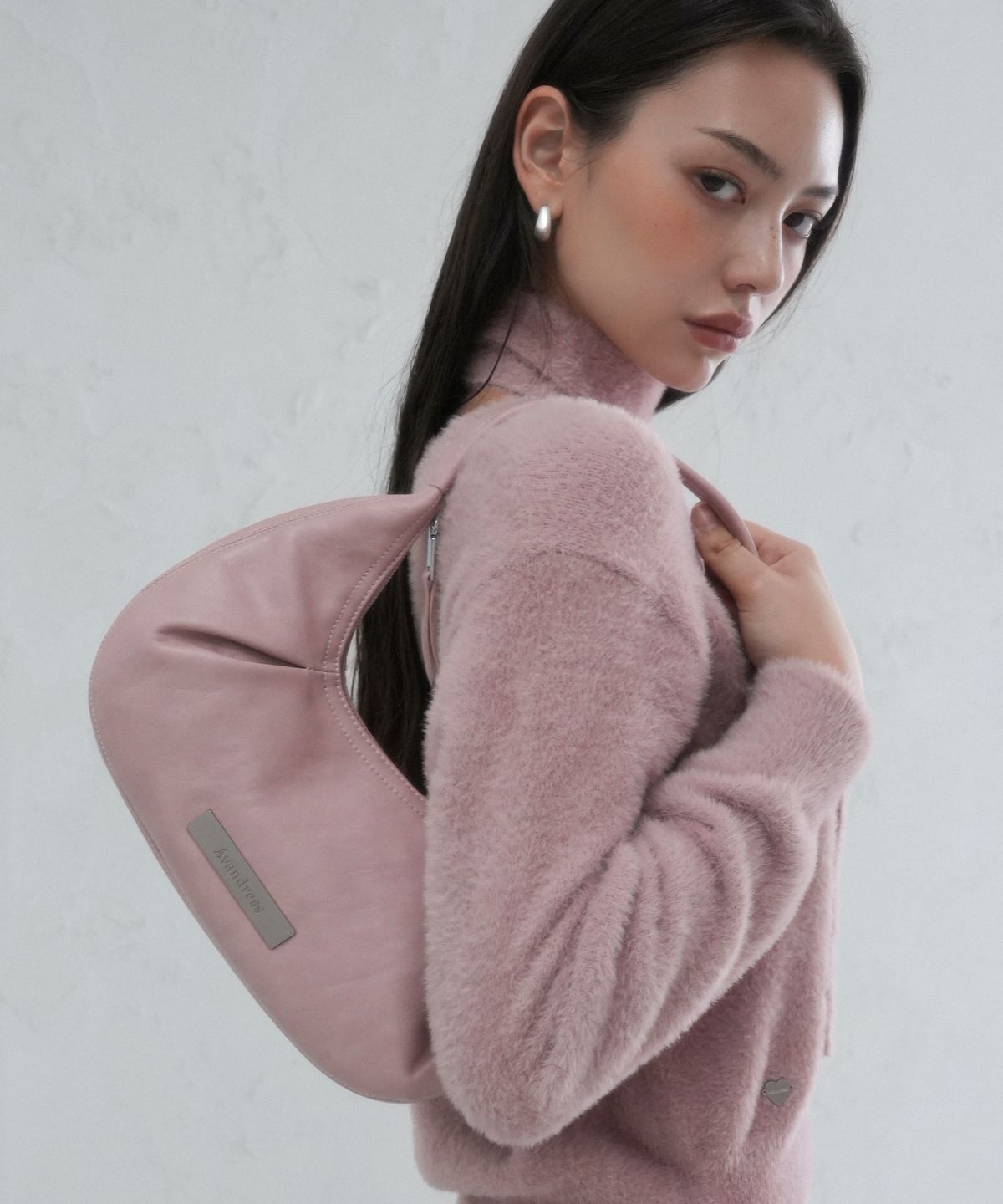 어반드레스(AVANDRESS) Mini-hole Curve Shoulder Bag - 4COL