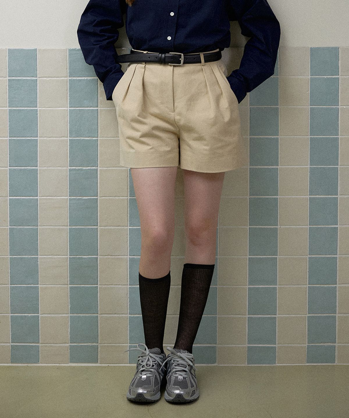 하우스 오브 폰드(HOUSE OF POND) Brushed pintuck shorts (Light beige)