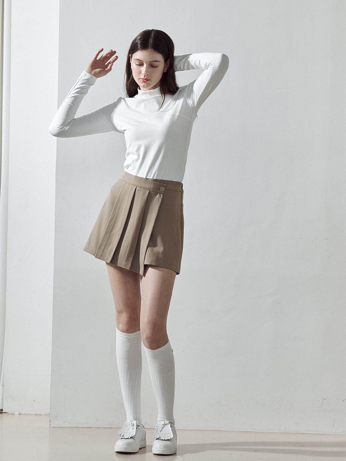 로드로아르(LORDLOAR) 슬림 소프트 폴라 티셔츠 WHITE