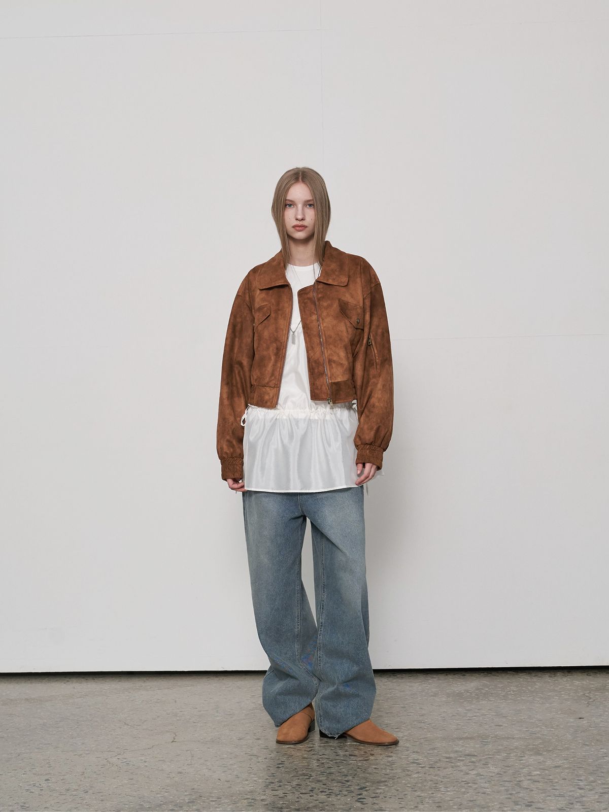 프롬웨얼(FROMWHERE) Suede Bomber Jacket Beige