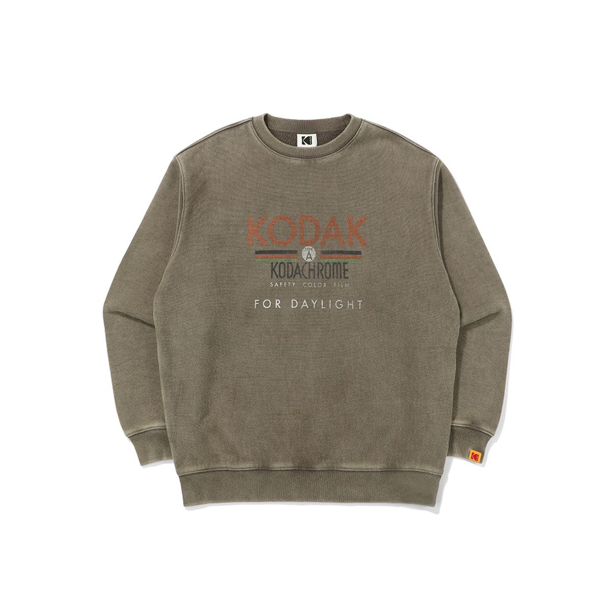 코닥(KODAK) 씨네코닥 세미오버핏 그래픽 워싱 맨투맨 DARK GREY