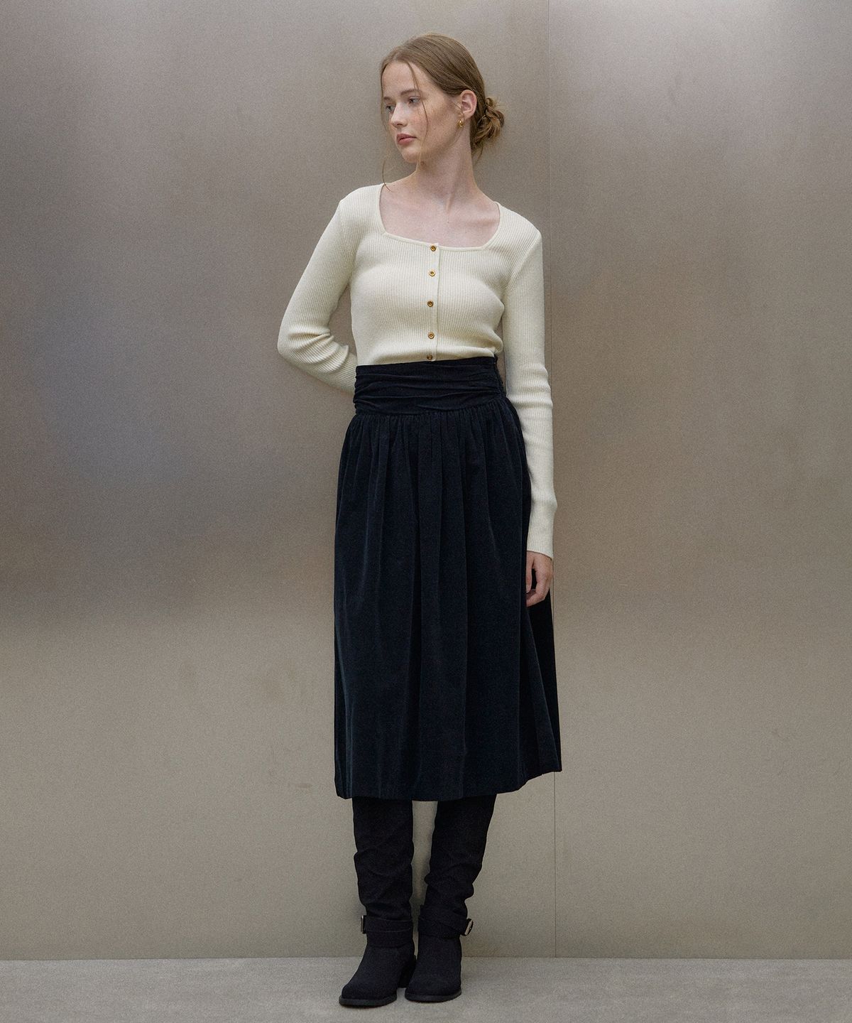 하우스 오브 폰드(HOUSE OF POND) Squared button knit top (Ivory, Beige, Black)