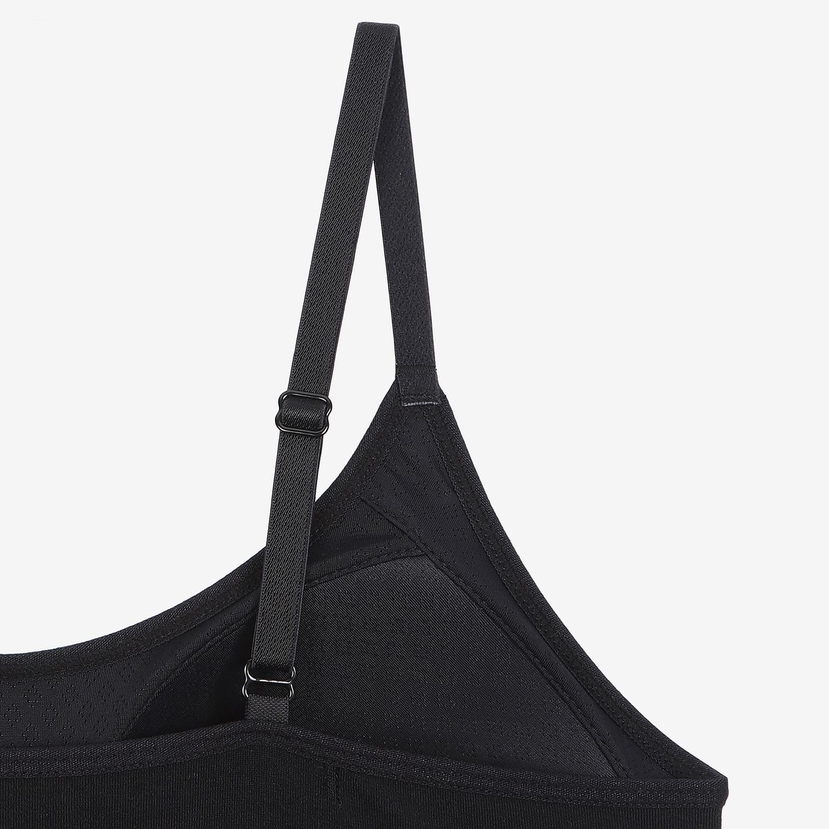 휠라언더웨어(FILA UNDERWEAR) 모달 몰드 부착형 브라탑(FI4ITG3441FBLK)