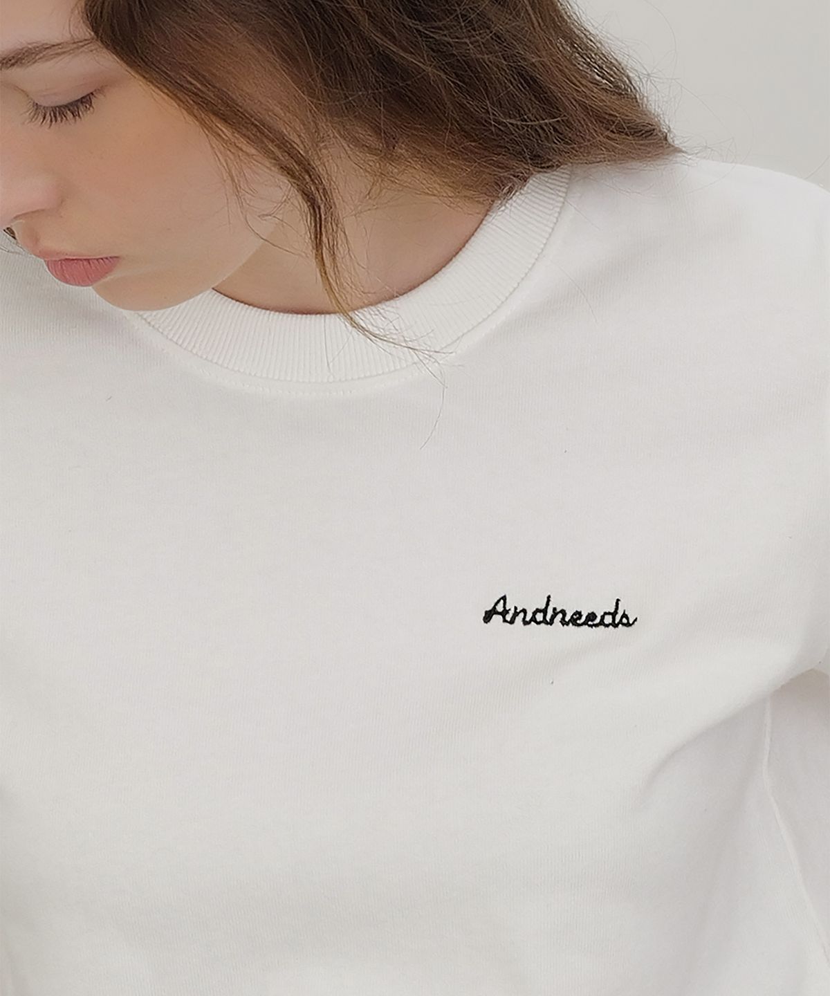 앤니즈(ANDNEEDS) Essential peach half tee (white)