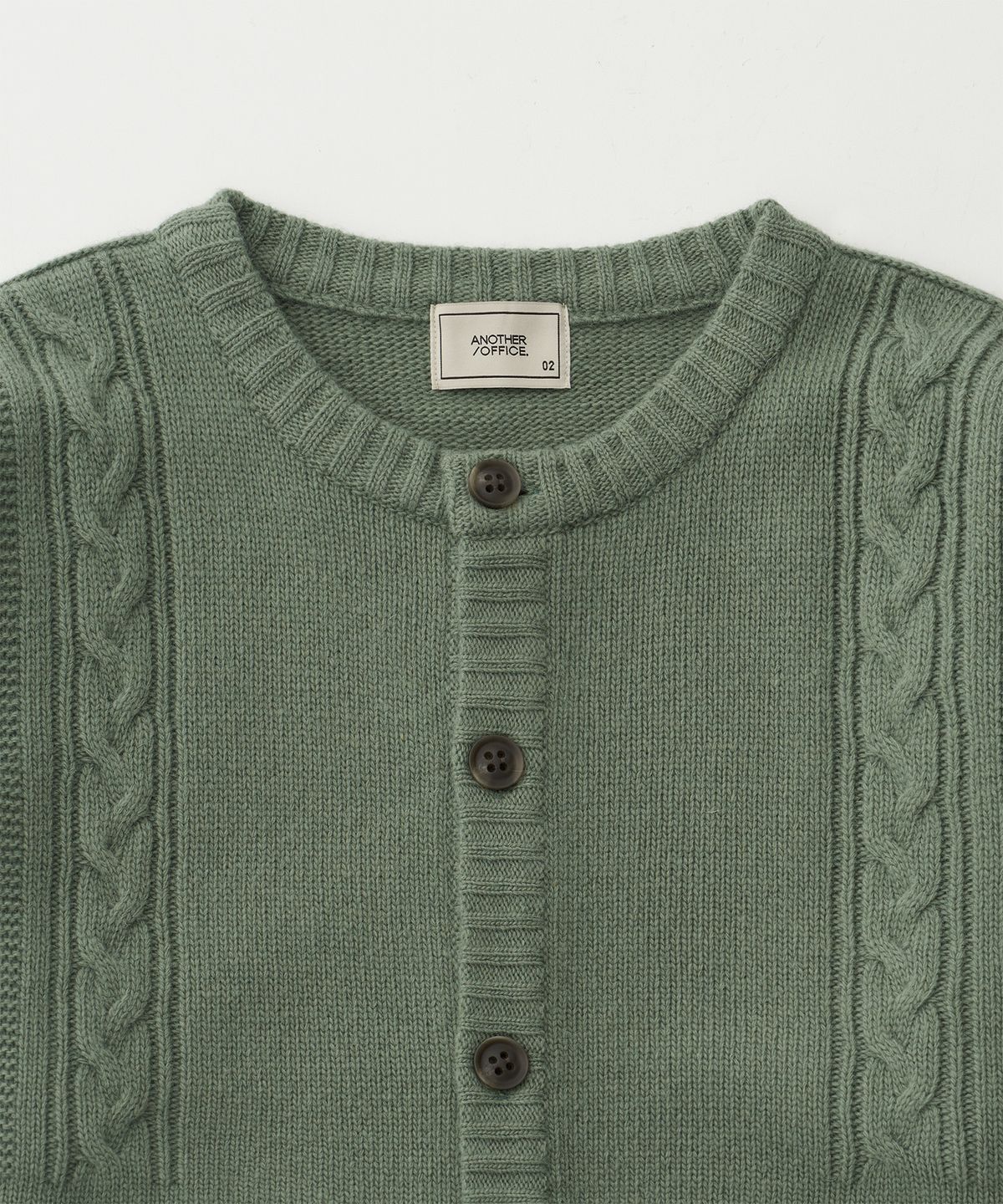 어나더 오피스(ANOTHER OFFICE) Guernsey Cardigan (Light Green)