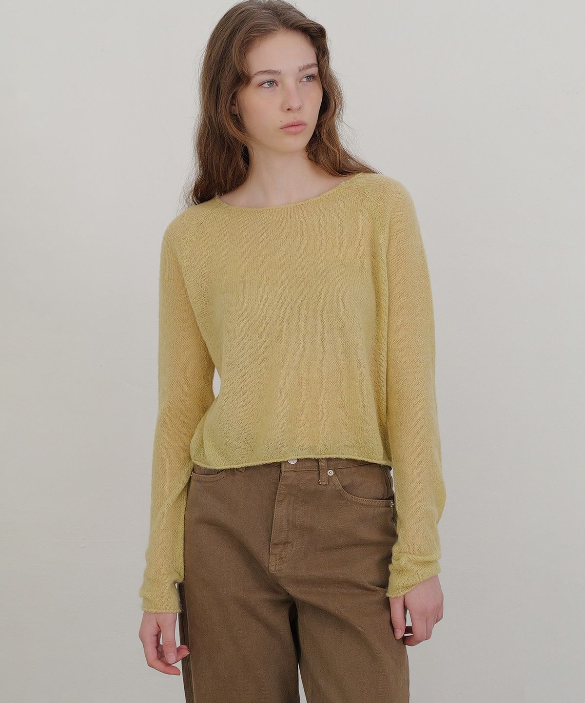앤니즈(ANDNEEDS) Boat neck sheer knit (olive)