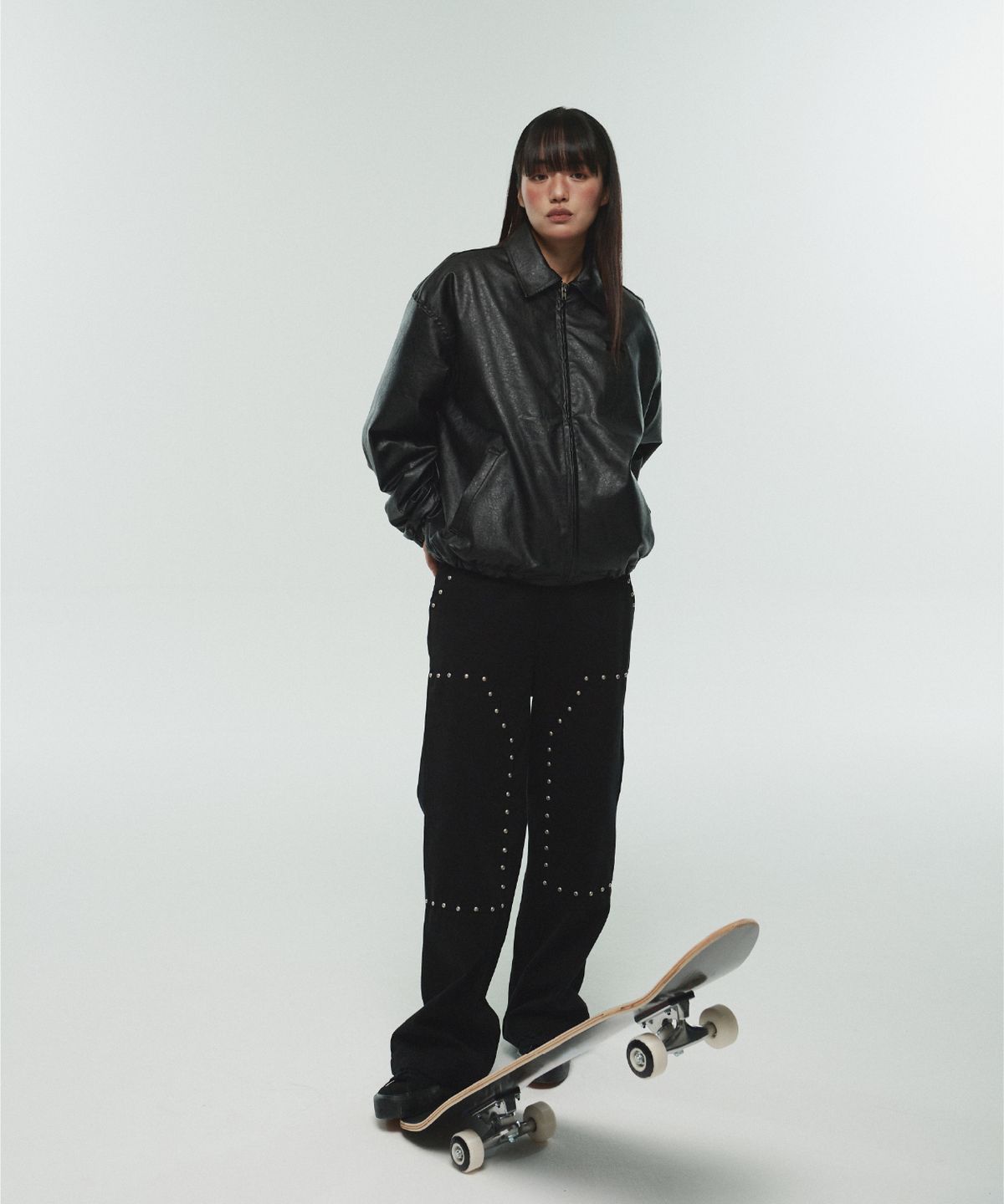 잇자바이브(ITZAVIBE) ITZ MINI LOGO VEGAN LEATHER JACKET
