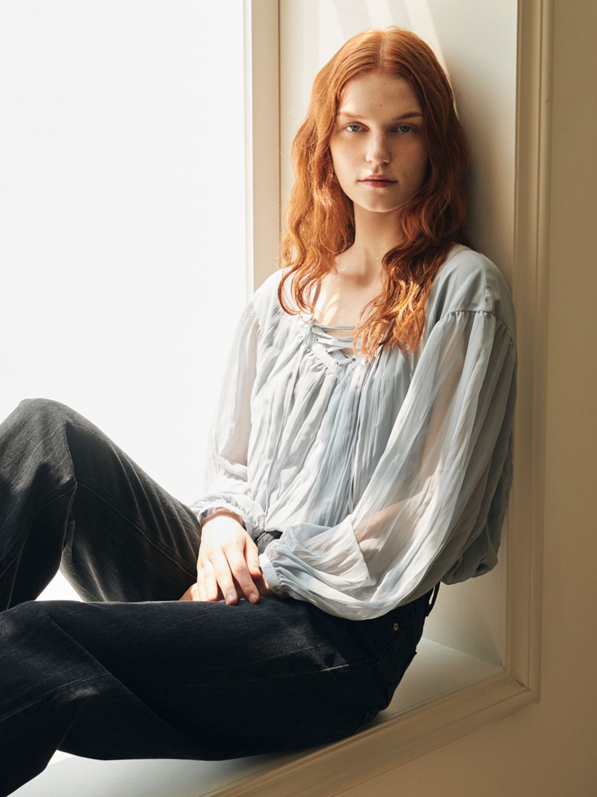오앨(OUEL) LACE UP CHIFFON BLOUSE_SKY BLUE