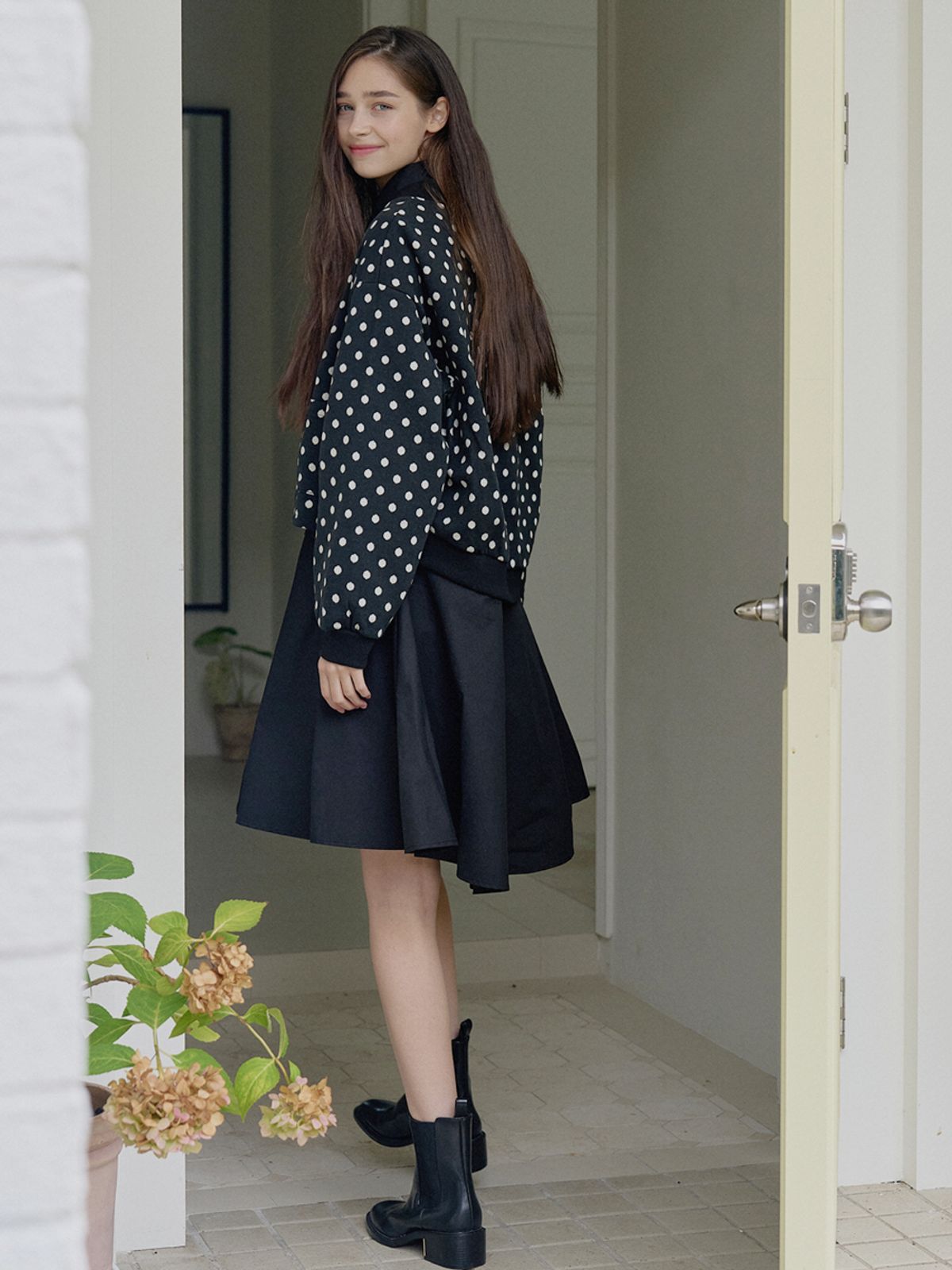 아방(AVANT-G) Shirt Flare Midi Dress - BLACK