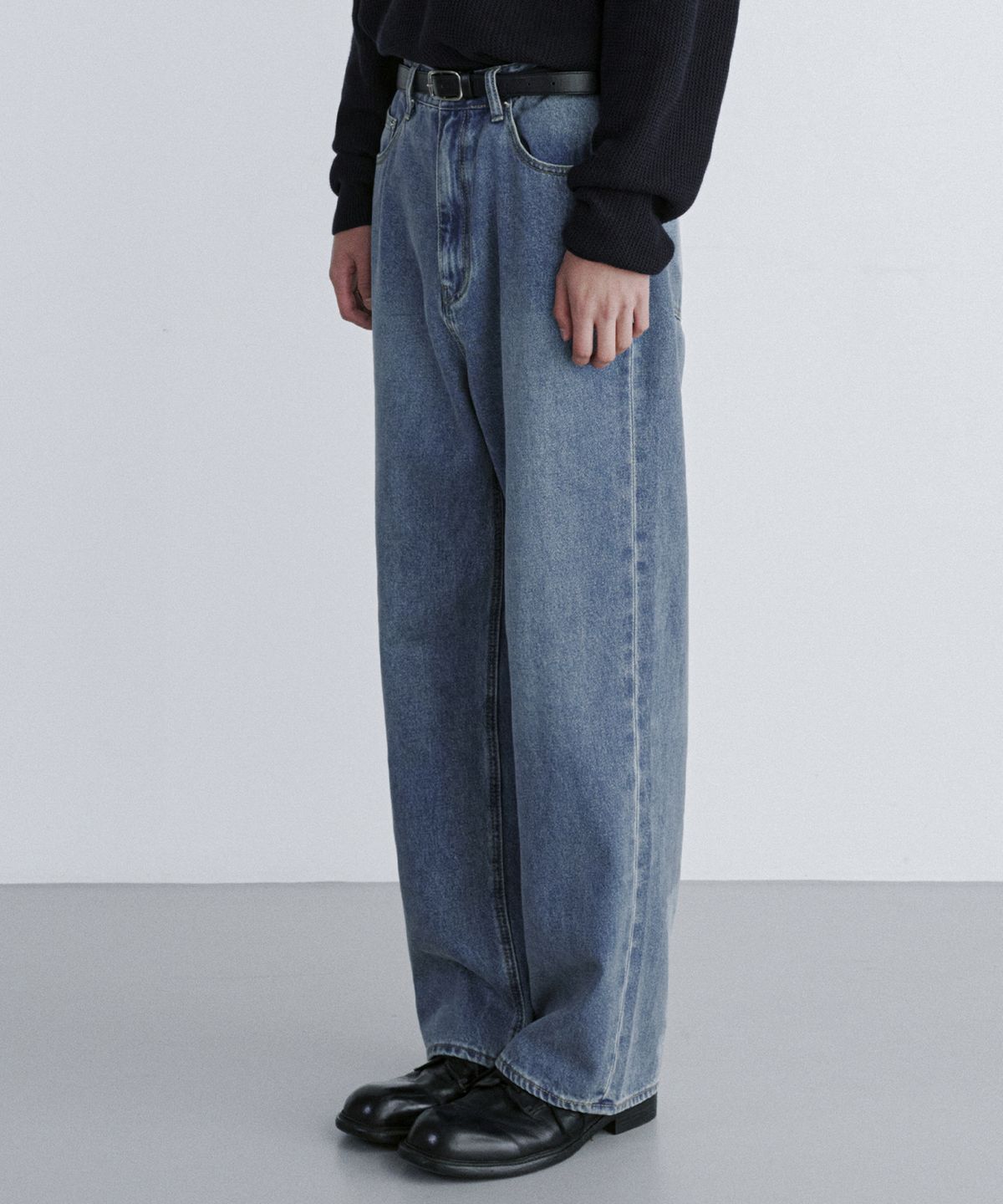 브랜디드(BRANDED) EXTRA WIDE DENIM PANTS [MEDIUM BLUE]