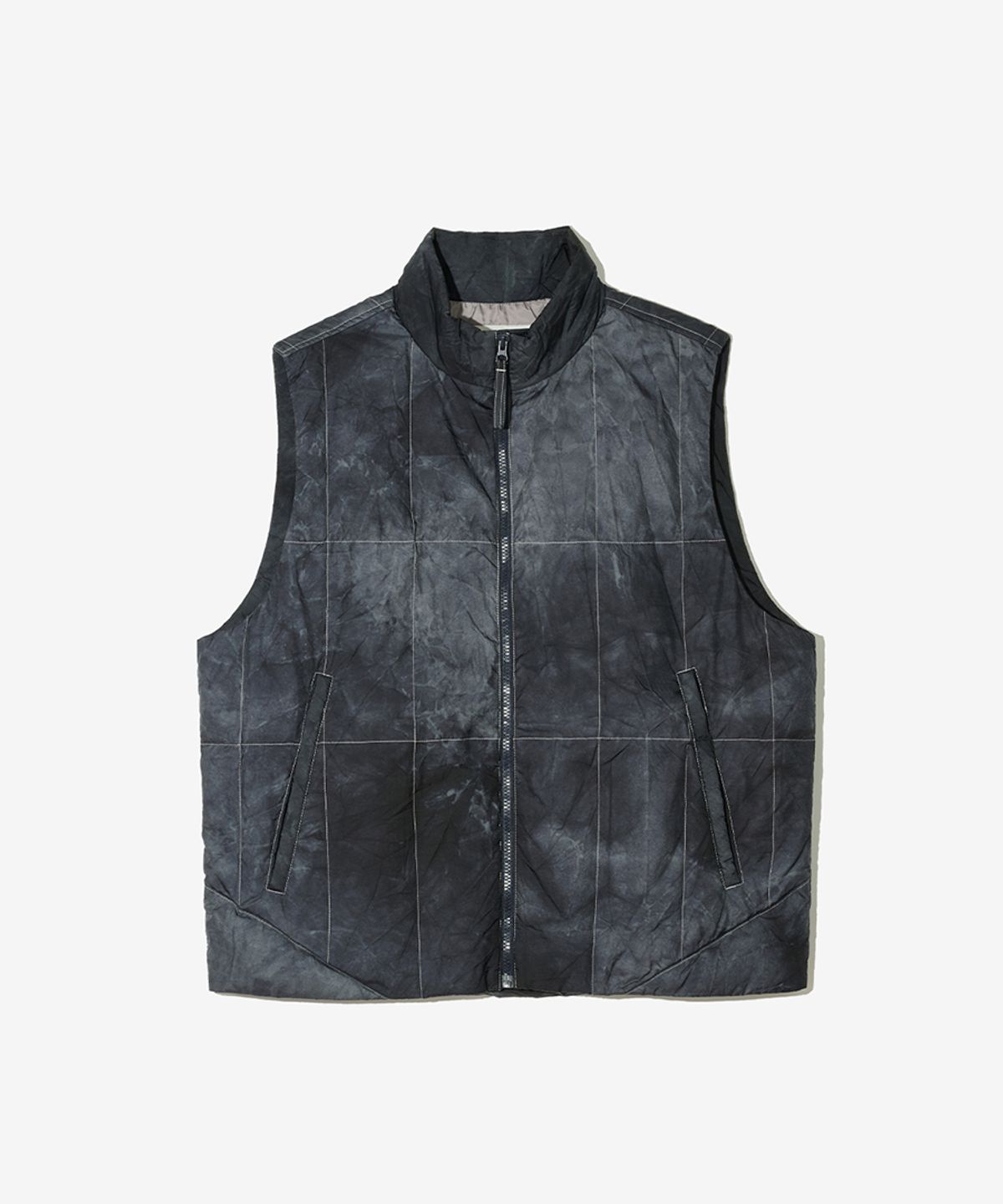 논타입(NONTYPE) CLOUD LIGHT DOWN VEST (BLACK)