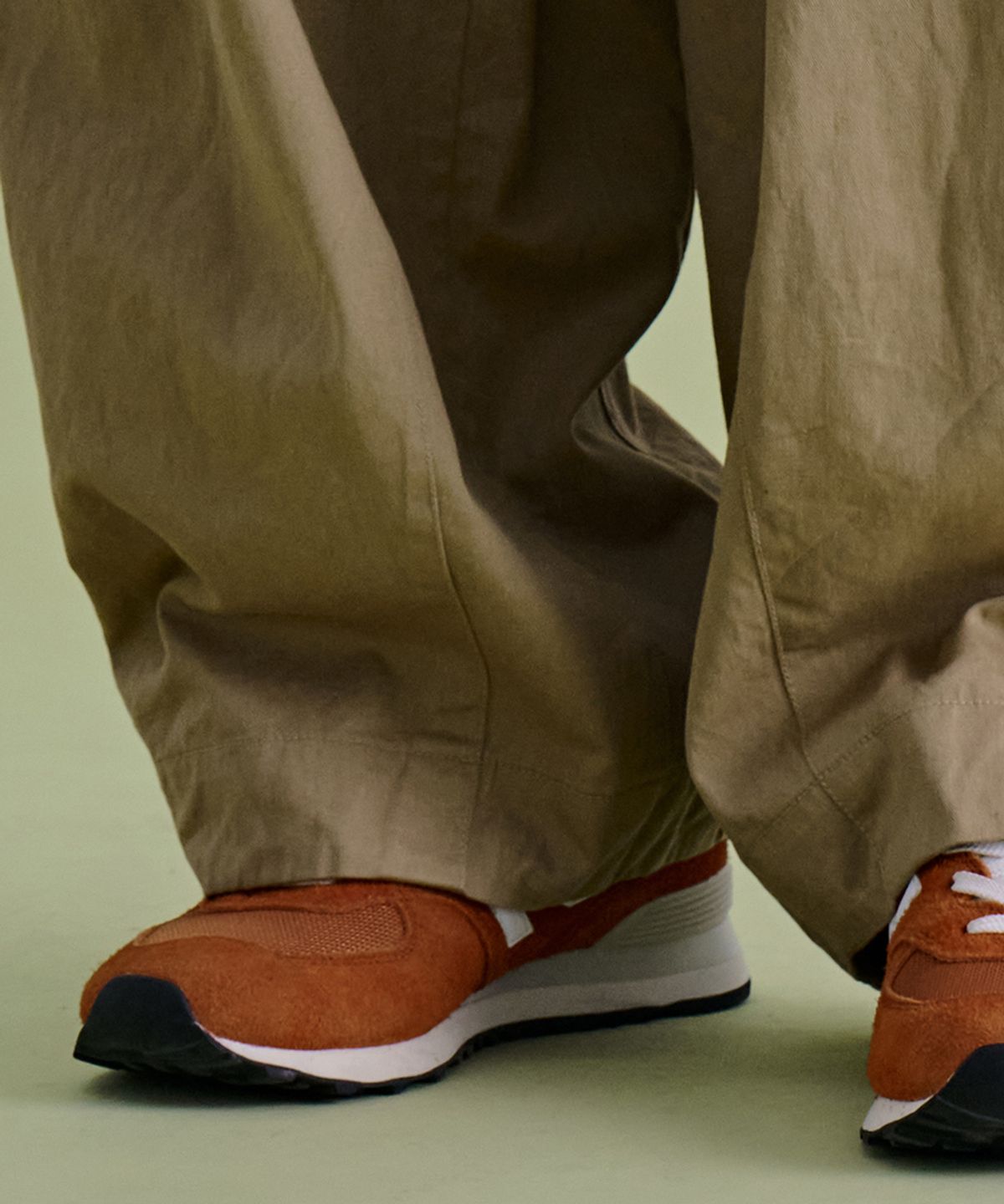 논타입(NONTYPE) BIG POT WIDE PANTS (BEIGE)
