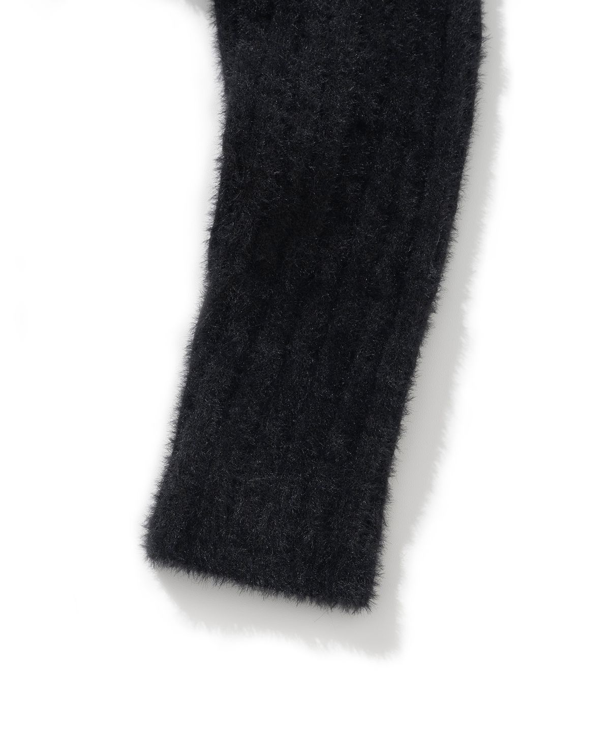 니티드(KNITTED) (W)  헤어리 퍼 케이블 크롭 가디건 BLACK