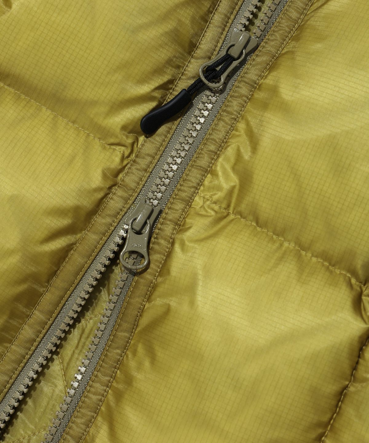매든(MADDEN) YOSEMITE PUFFER VEST GREEN