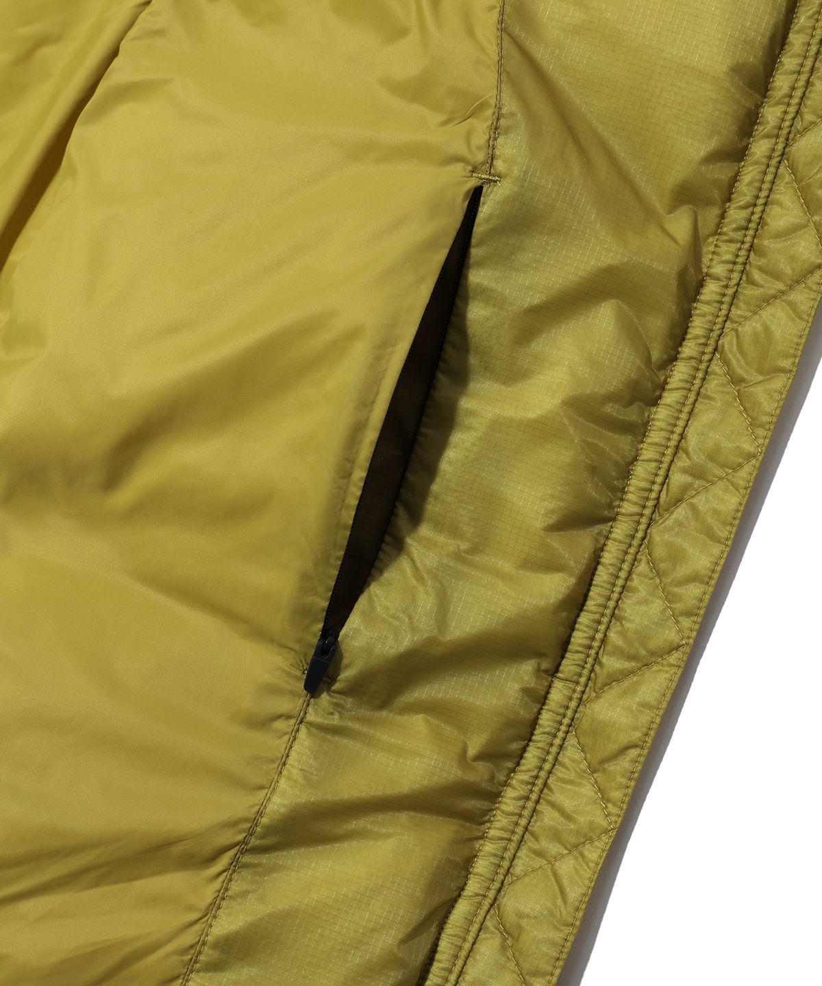 매든(MADDEN) YOSEMITE PUFFER VEST GREEN