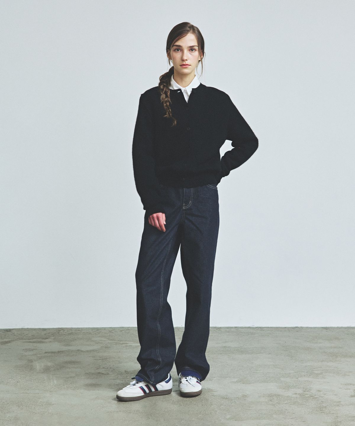 니티드(KNITTED) (W) 쉐기독 울 100% 라운드 가디건 BLACK