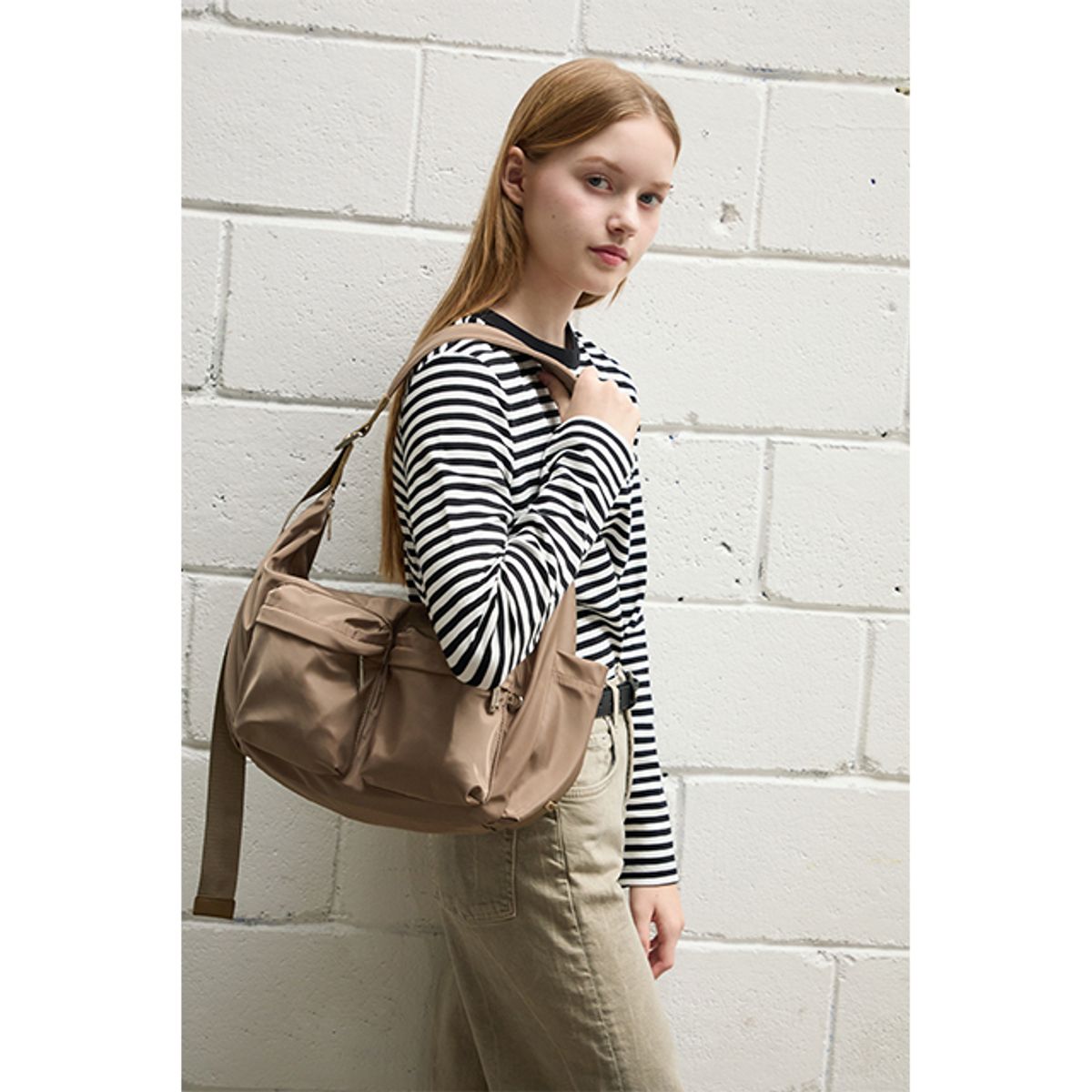 랩(LAP) TWO POCKET CROSS BAG AQ7AB806