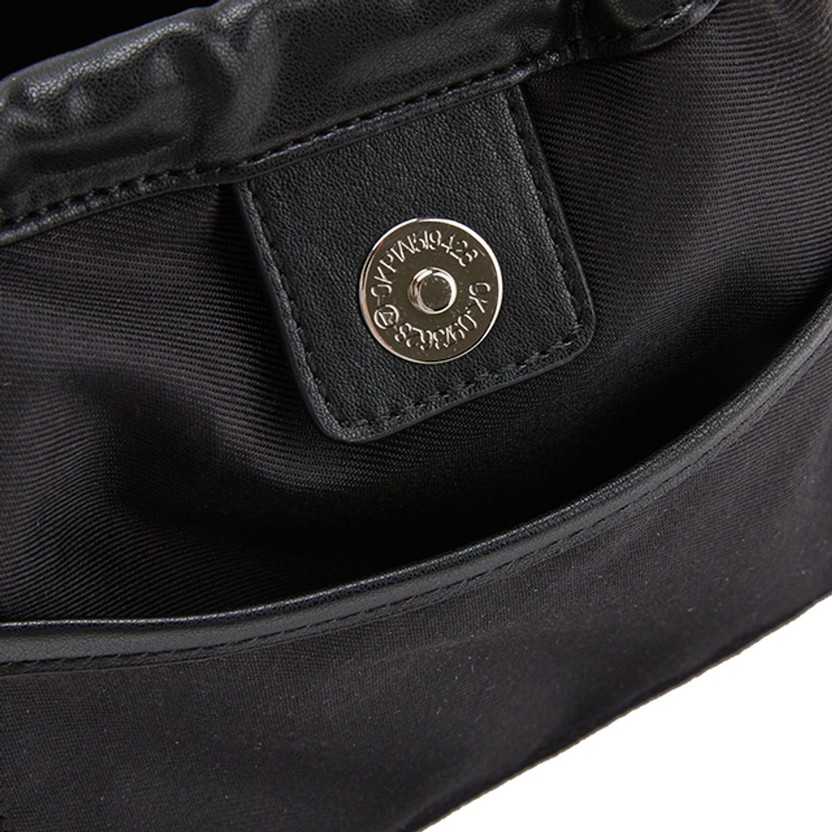 랩(LAP) STRING TOTE BAG AQ7AB810