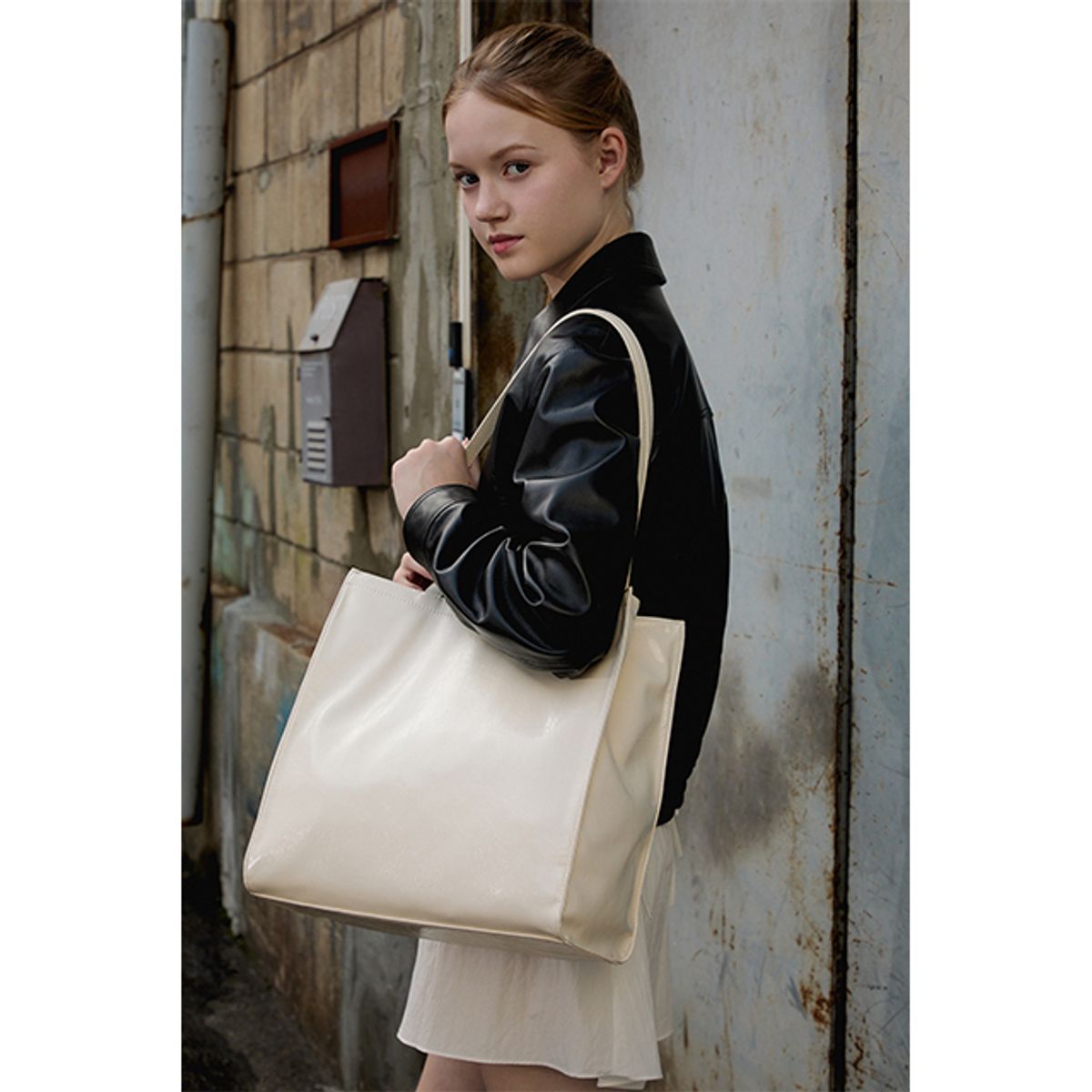 랩(LAP) WRINKLE SHOULDER BAG AQ7AB812