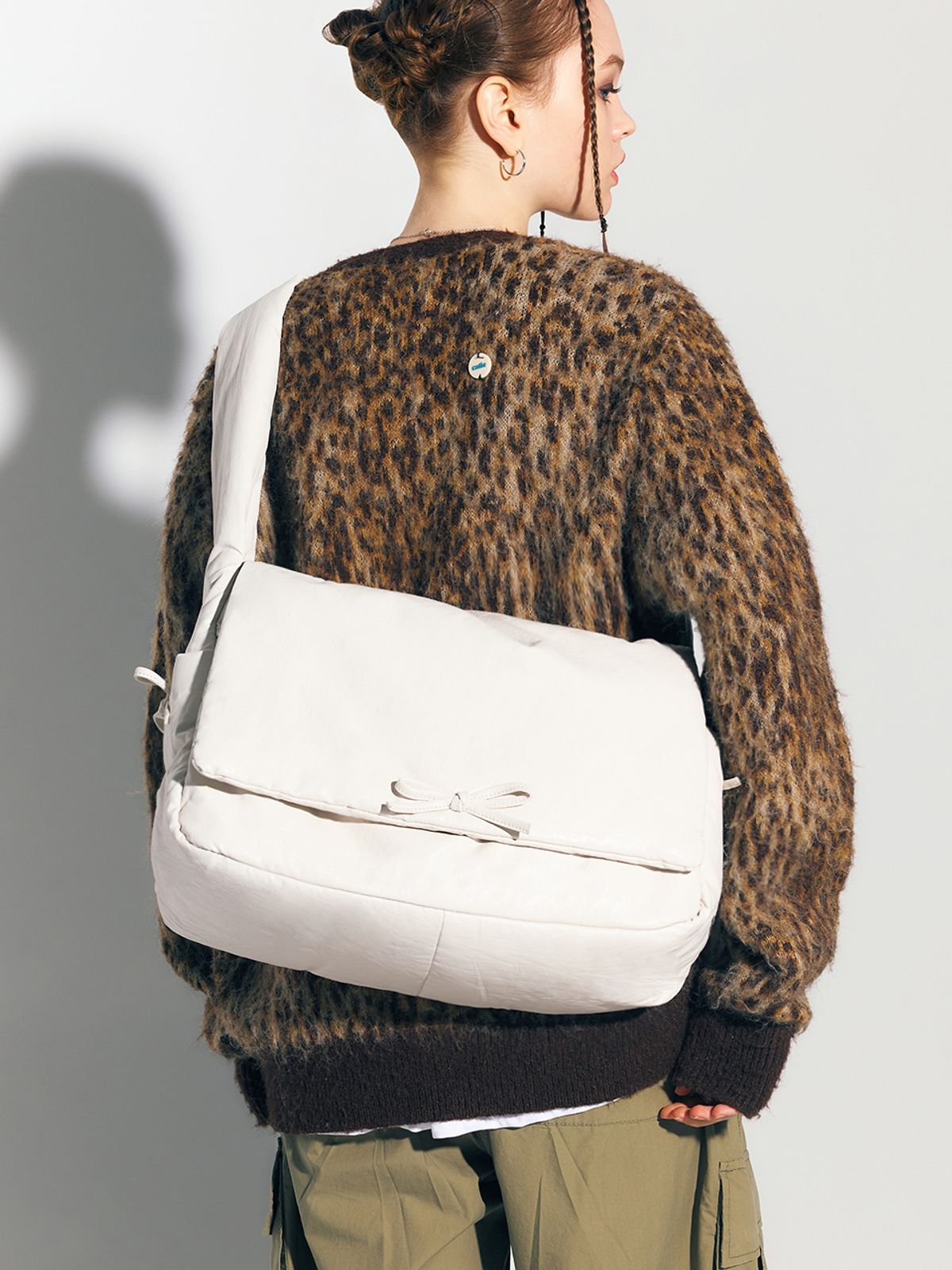 에즈이프 캘리(ASIF CALIE) CALIE RIBBON BIG BAG LIGHT GRAY