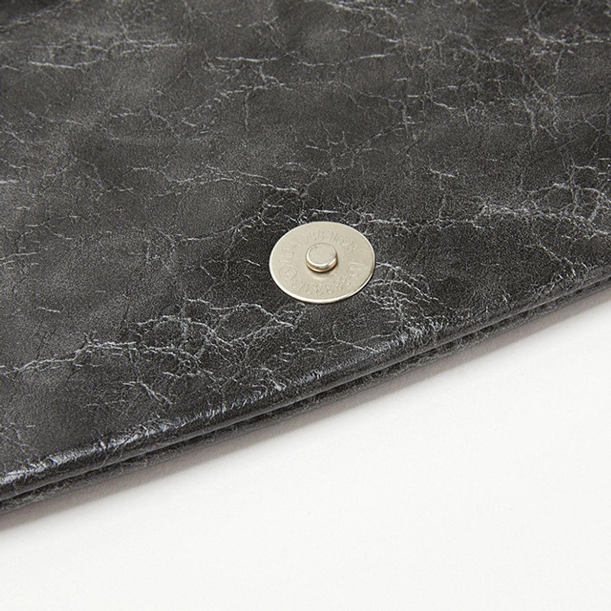 랩(LAP) WRINKLE CHAIN BAG AQ7AB813