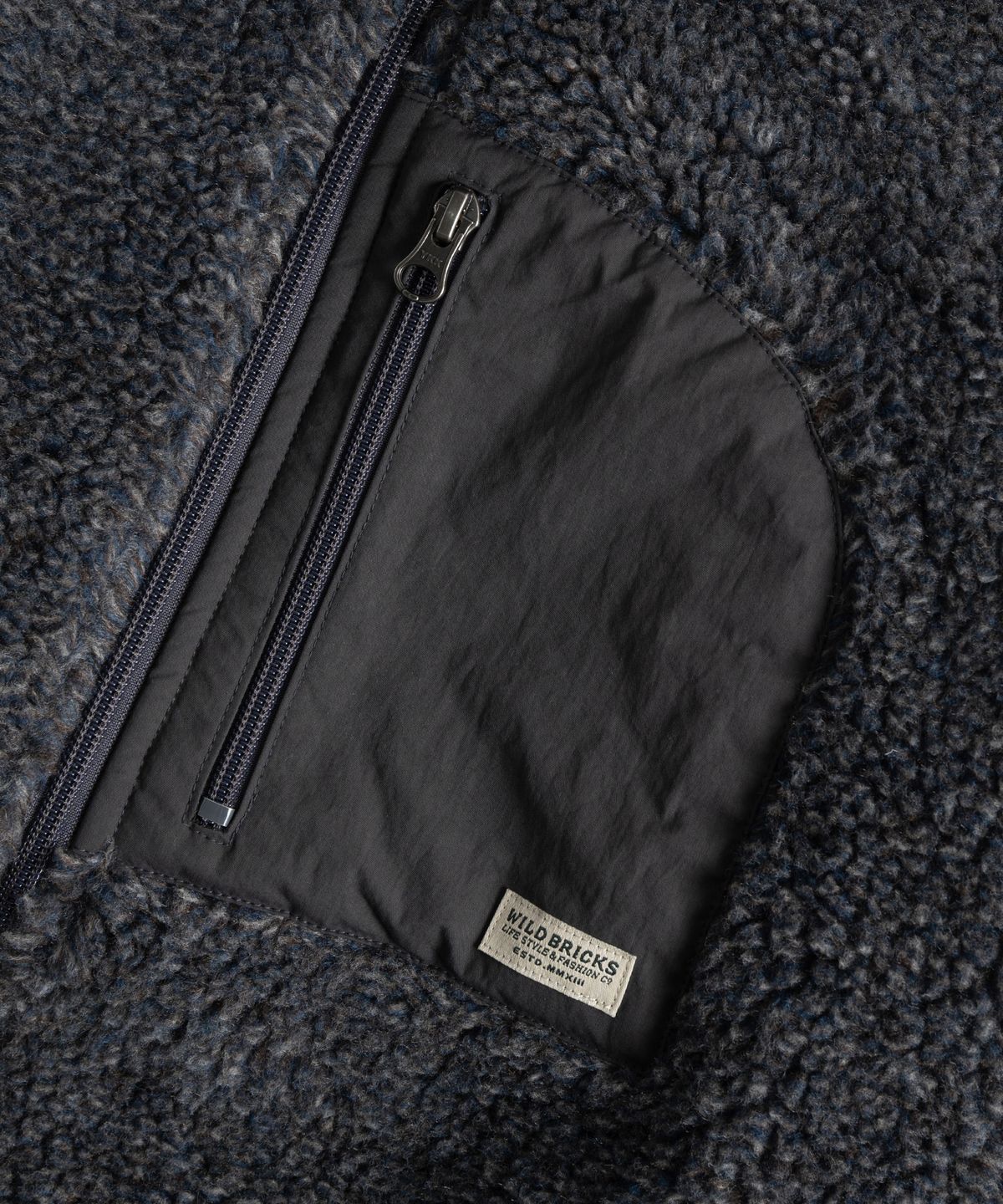 와일드 브릭스(WILD BRICKS) TCM FLEECE JACKET (charcoal)