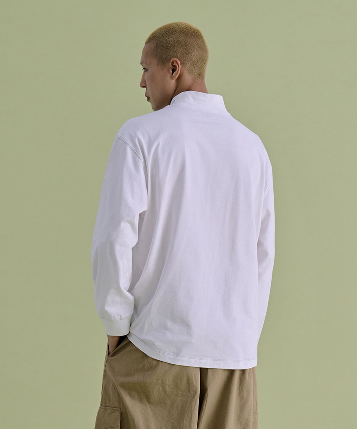 논타입(NONTYPE) NECK LOGO L/S T-SHIRTS (WHITE)