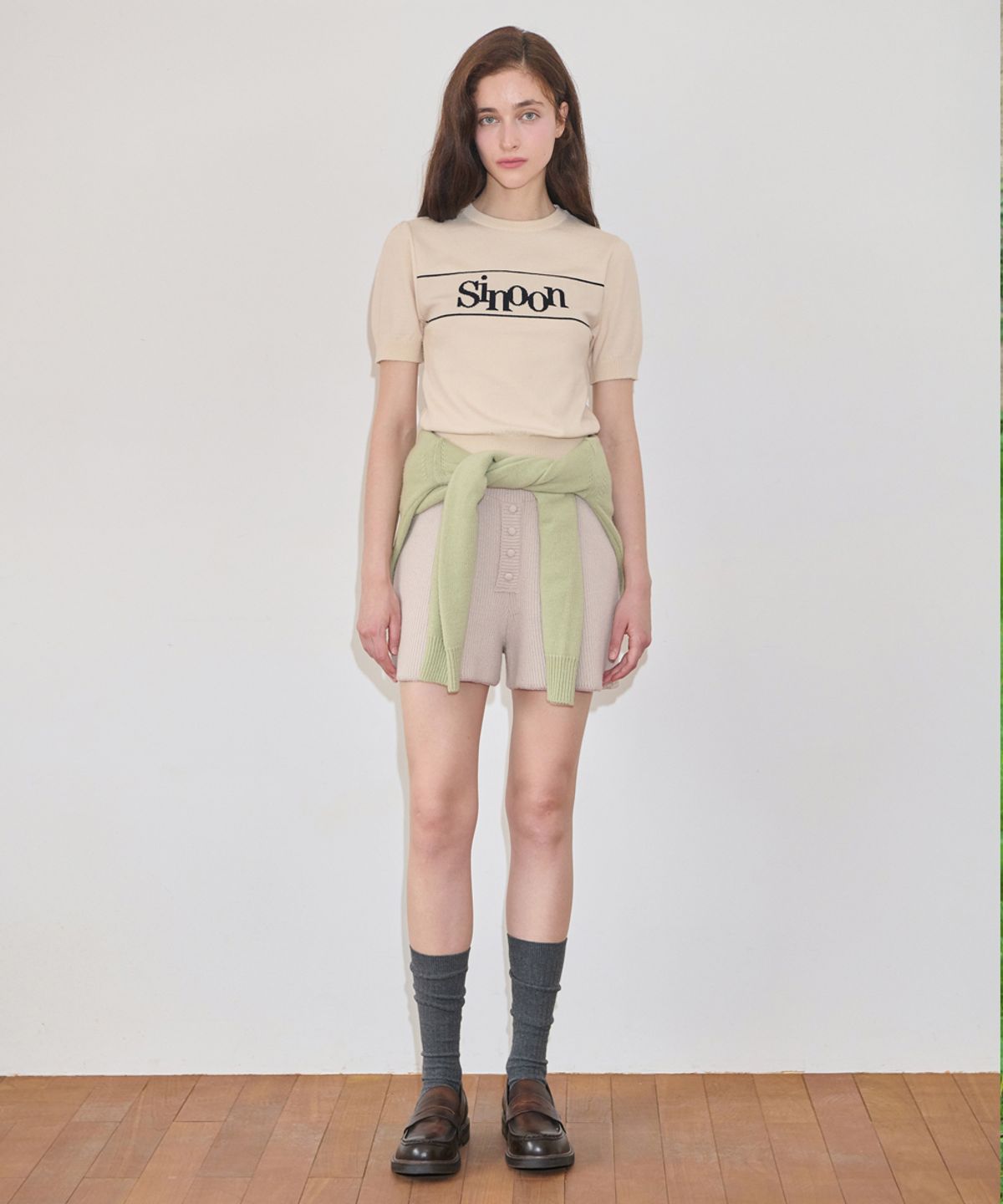 시눈(SINOON) Button Knit Shorts (Greyish Beige)