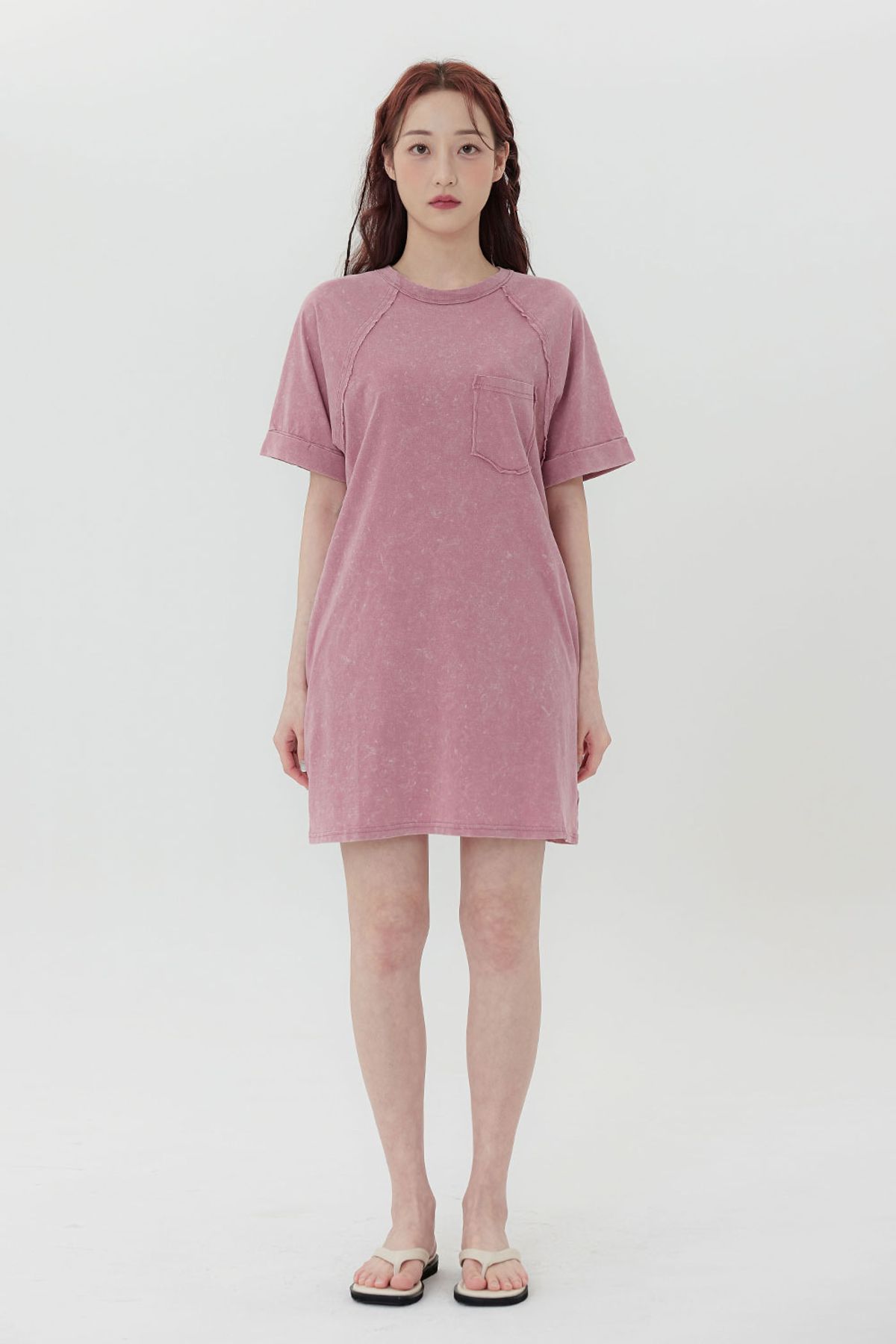 뉴인(NEWIN) 오버핏 라운드 워싱 미니원피스
