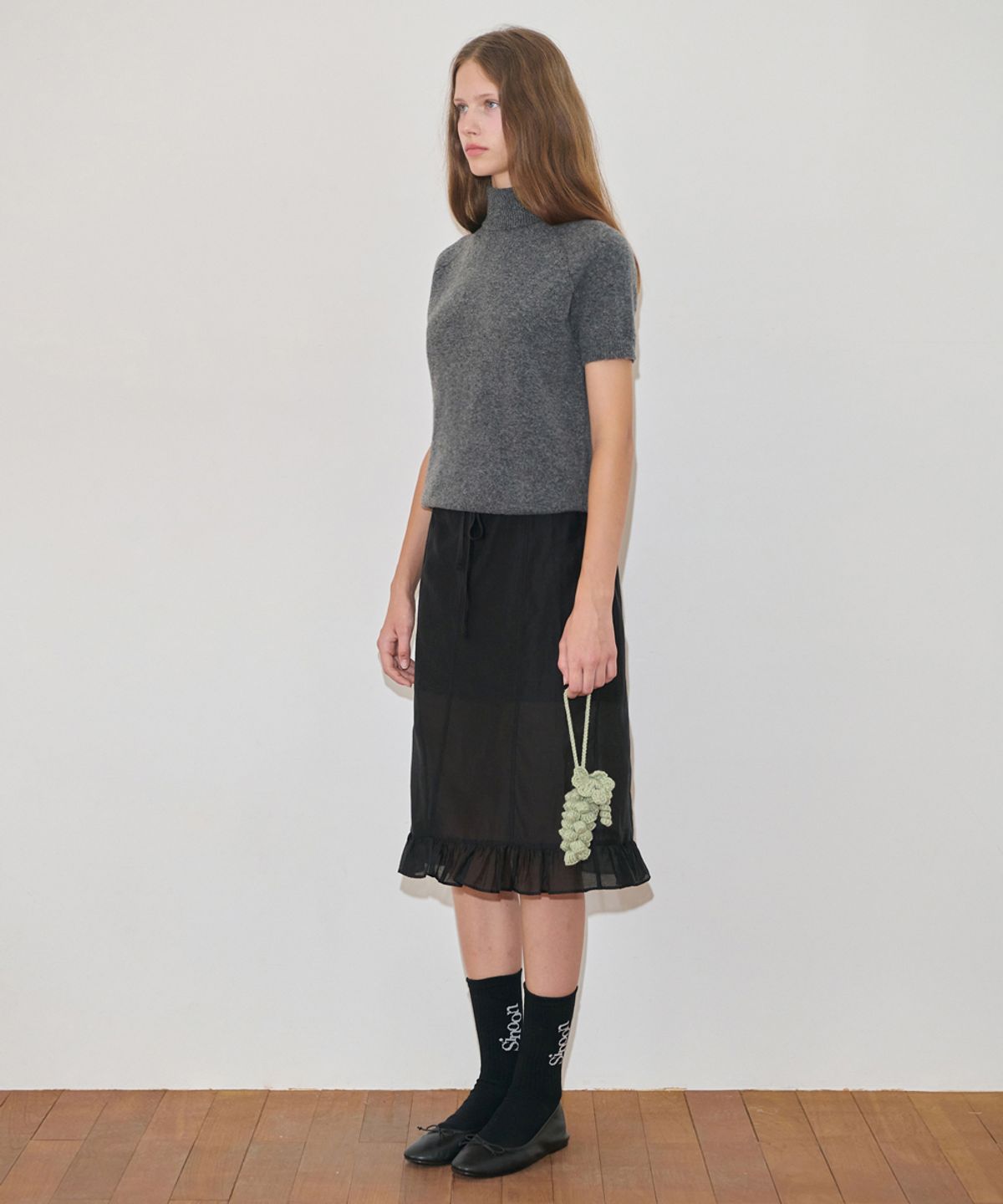 시눈(SINOON) Rabbit Tie Half Sleeve Turtleneck Knit (Charcoal Grey)