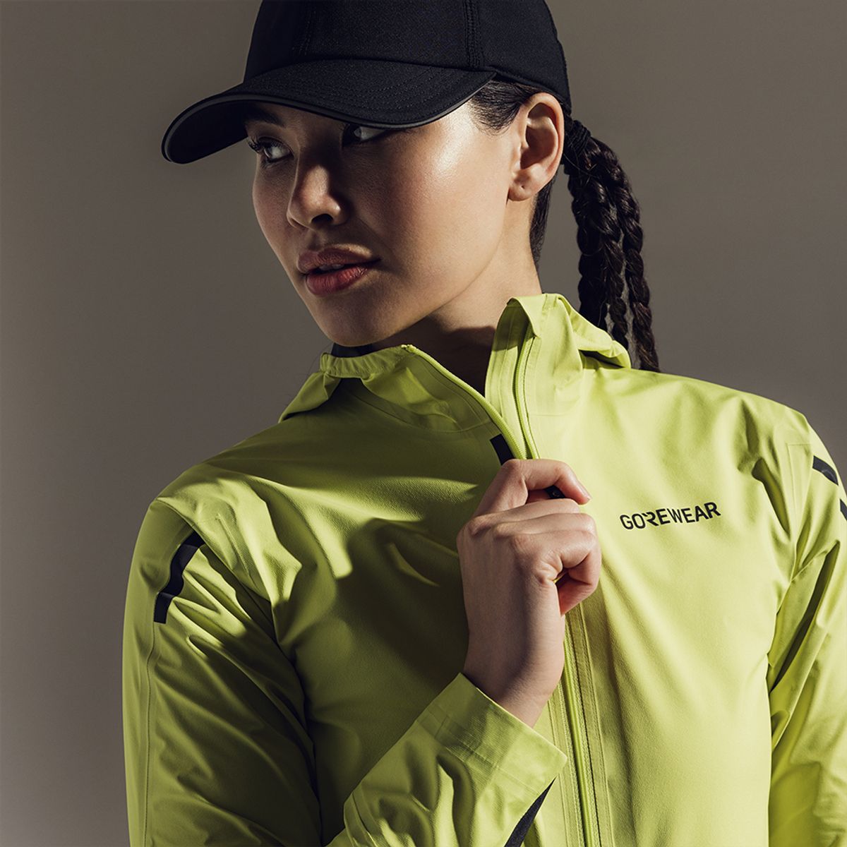 고어웨어(GOREWEAR) Gore-TEX 고어텍스 컨커브 자켓 우먼 - 라임 옐로우 (여성용)