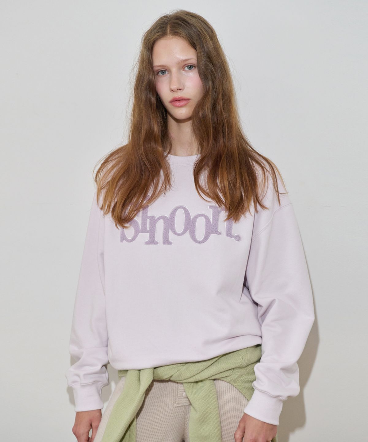 시눈(SINOON) Boucle Logo Sweatshirt (Lavender)