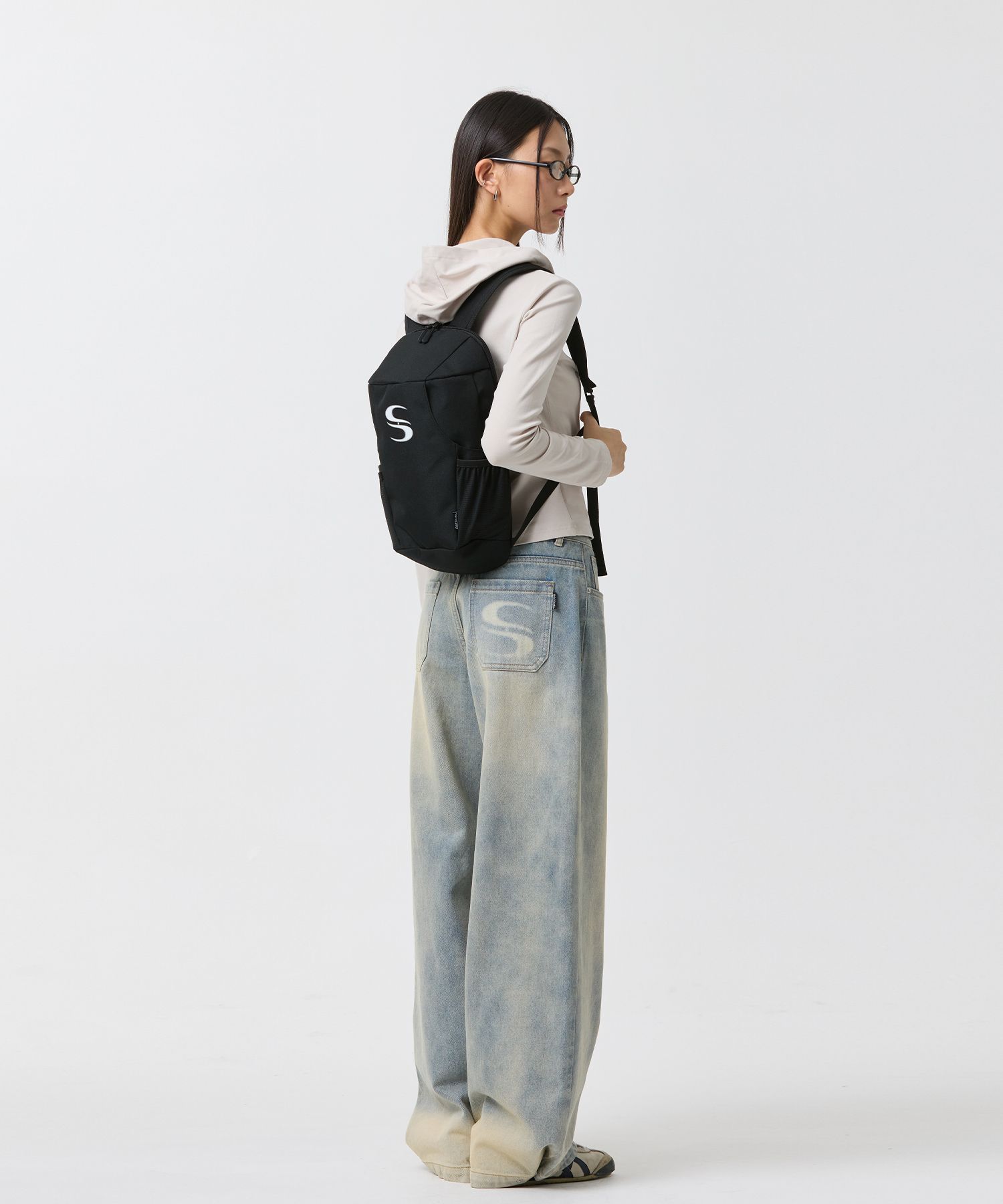 さらに100円引き◆ODD STUDIO◆CURVED SPORTY BACKPACK MUSINSA | ODDSTUDIO [ODD x SORANO] Curved Sporty Backpack