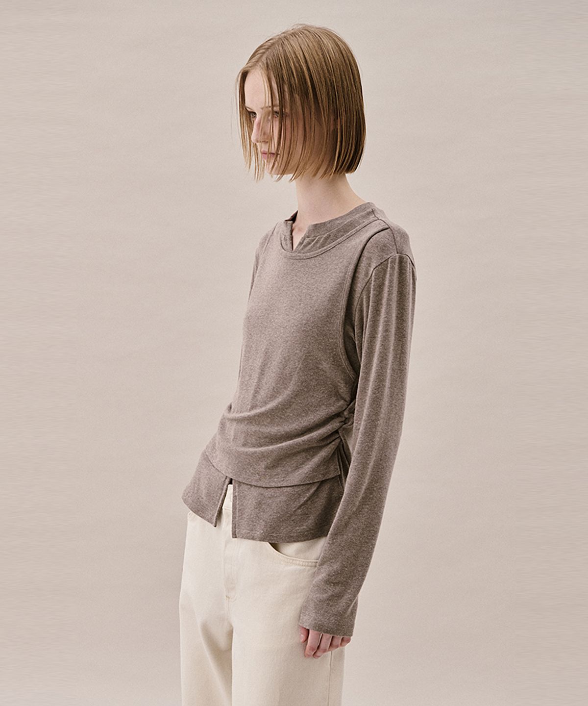아위(AHWE) LAYERED JERSEY TOP_LIGHT BROWN MELANGE