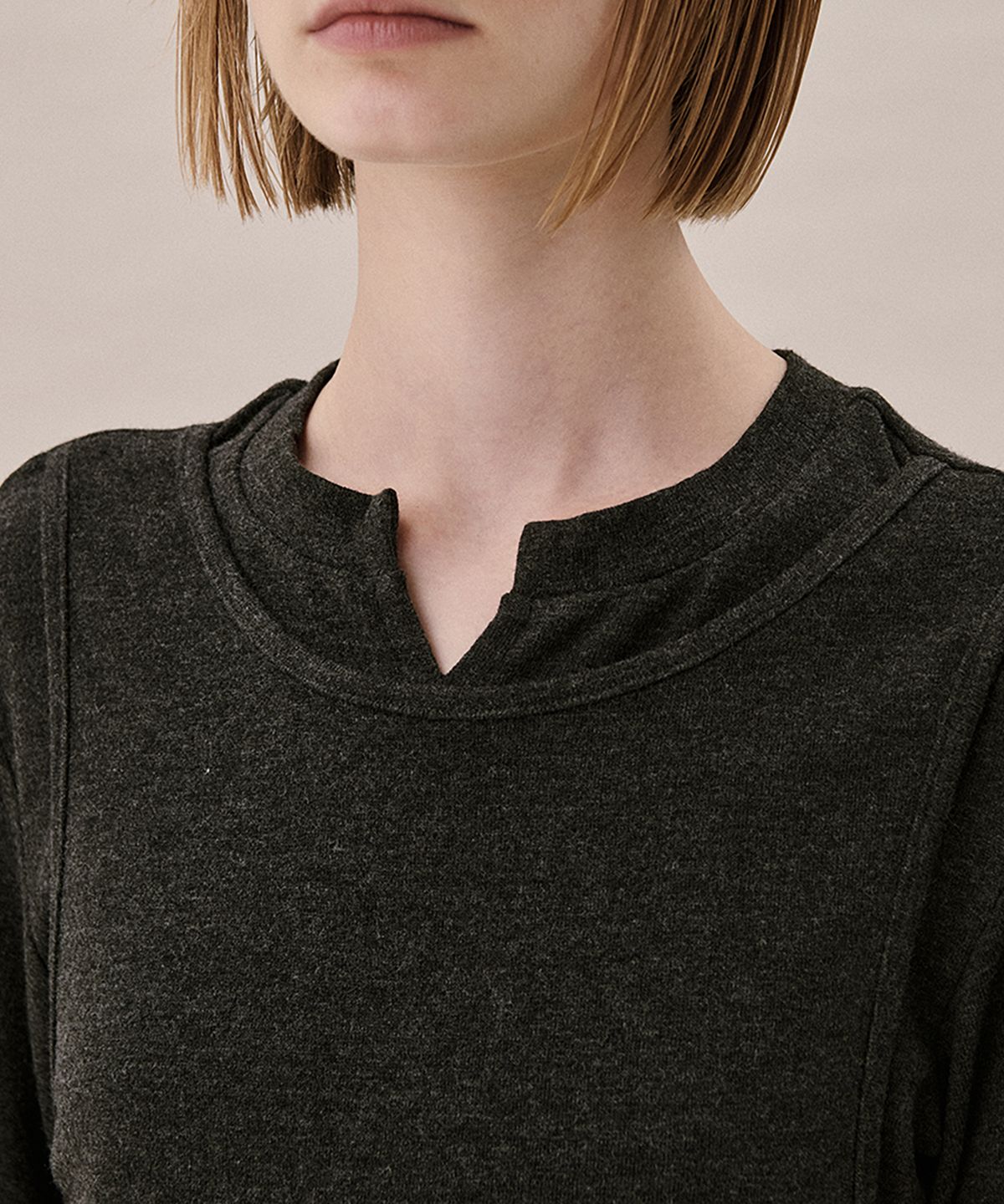 아위(AHWE) LAYERED JERSEY TOP_CHARCOAL MELANGE