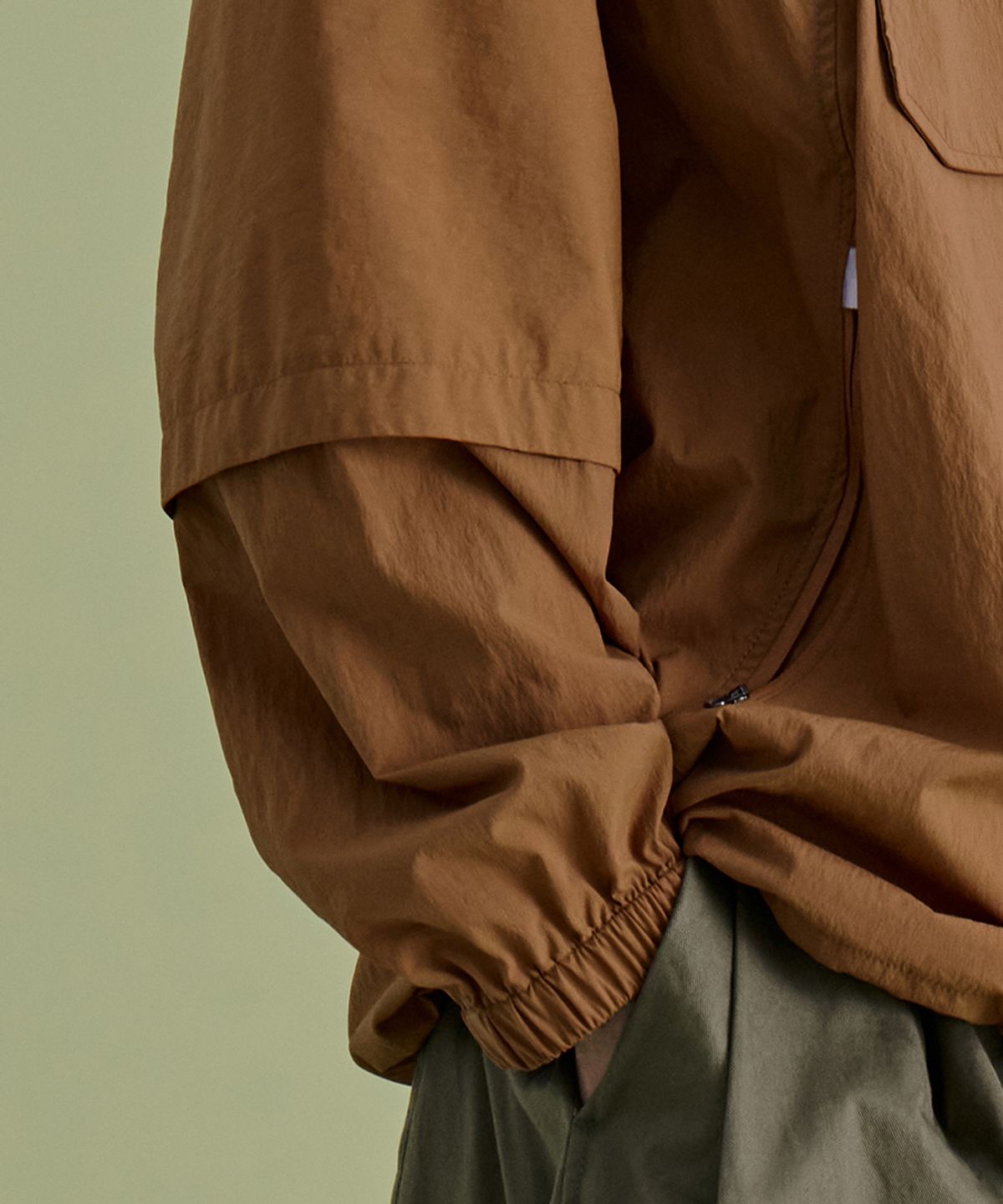 논타입(NONTYPE) MESH PANELED ANORAK (CAMEL)