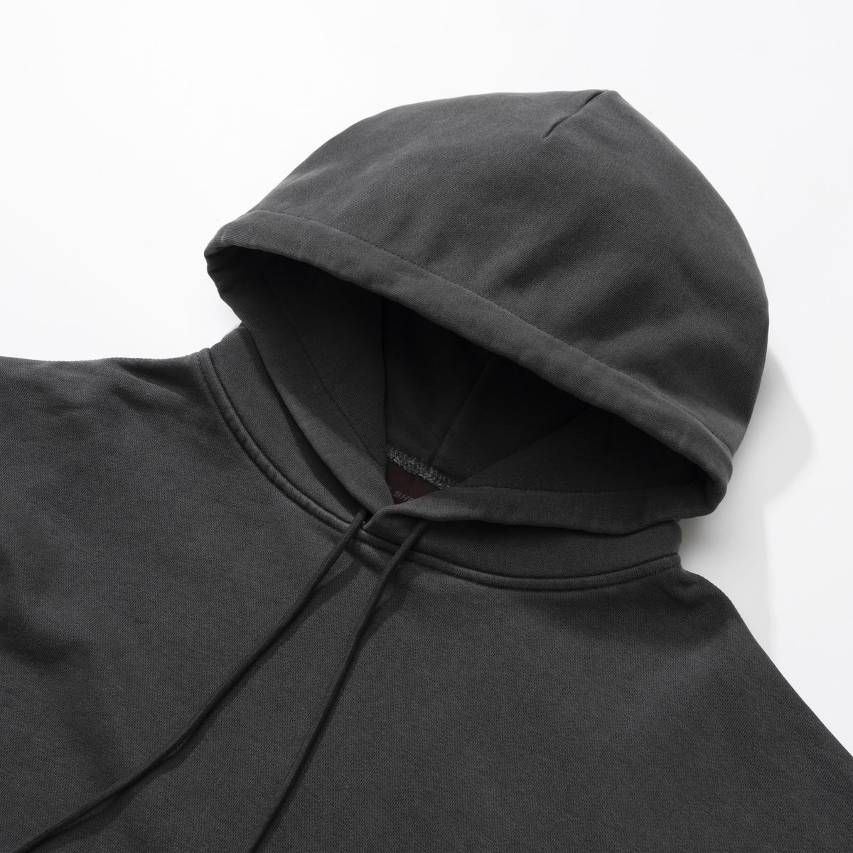피에스쇼퍼(PSSHOPPER) 피그먼트 스몰로고 크롭 컷팅 후드 [다크 그레이]