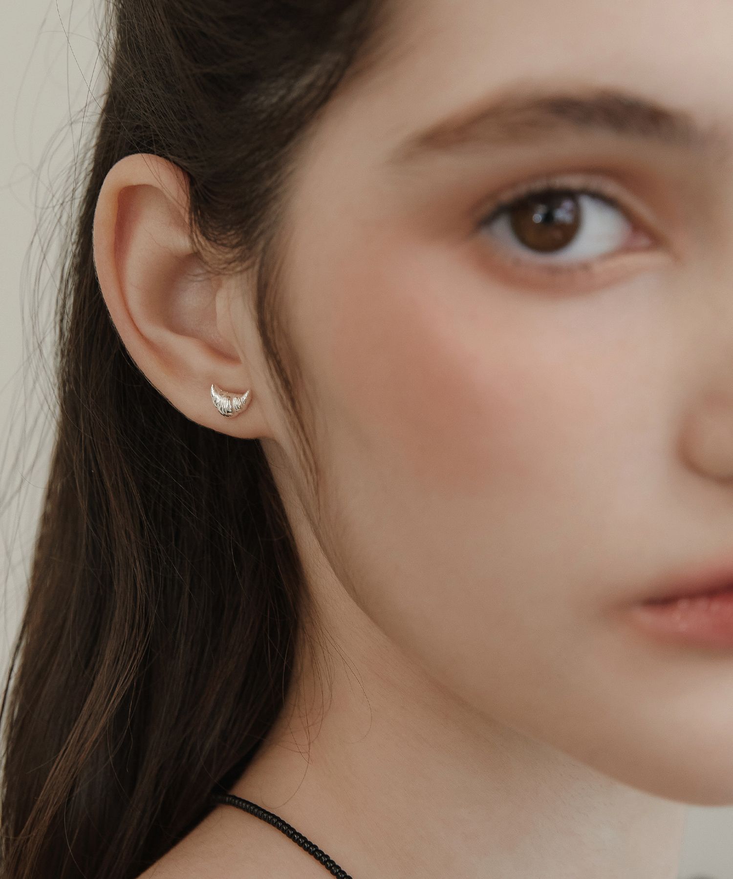 ☆TATIANA☆ Silver 925 Deli Croissant Earrings EC3125 MUSINSA | TATIANA (Silver 925) Deli Croissant Earrings EC3125