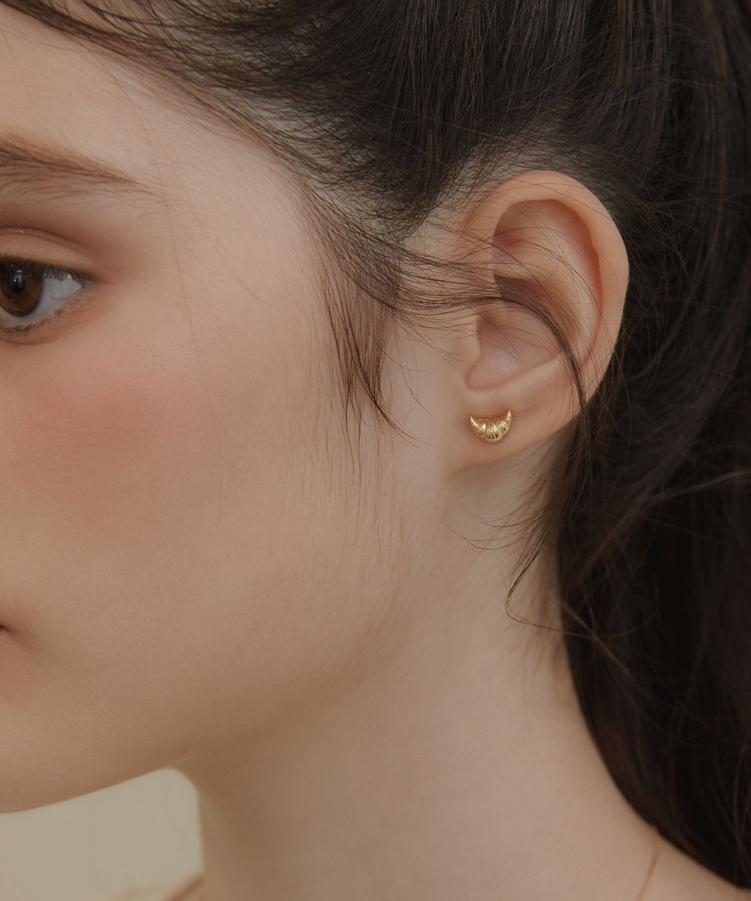 ☆TATIANA☆ Silver 925 Deli Croissant Earrings EC3125 MUSINSA | TATIANA (Silver 925) Deli Croissant Earrings EC3125